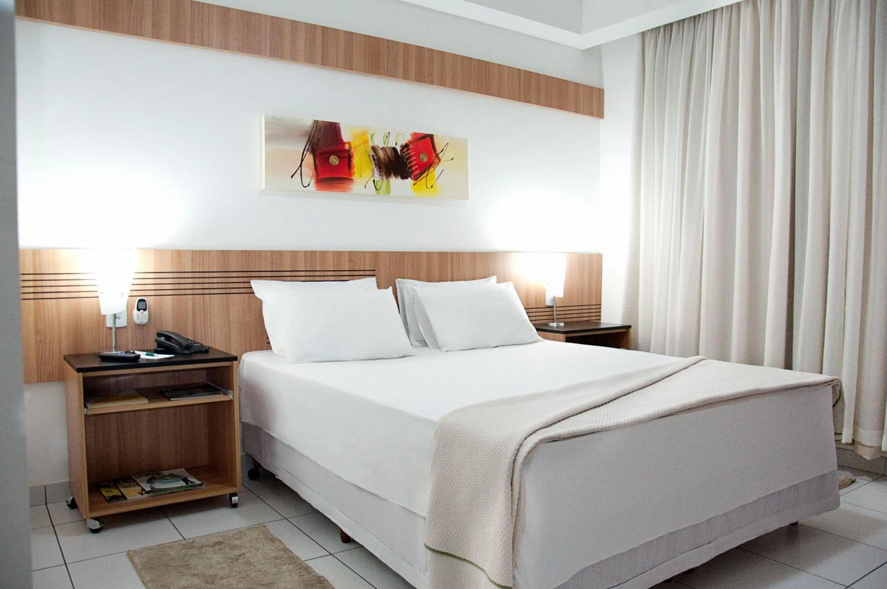 Photo of the whole room, Bed in Delcas Hotel