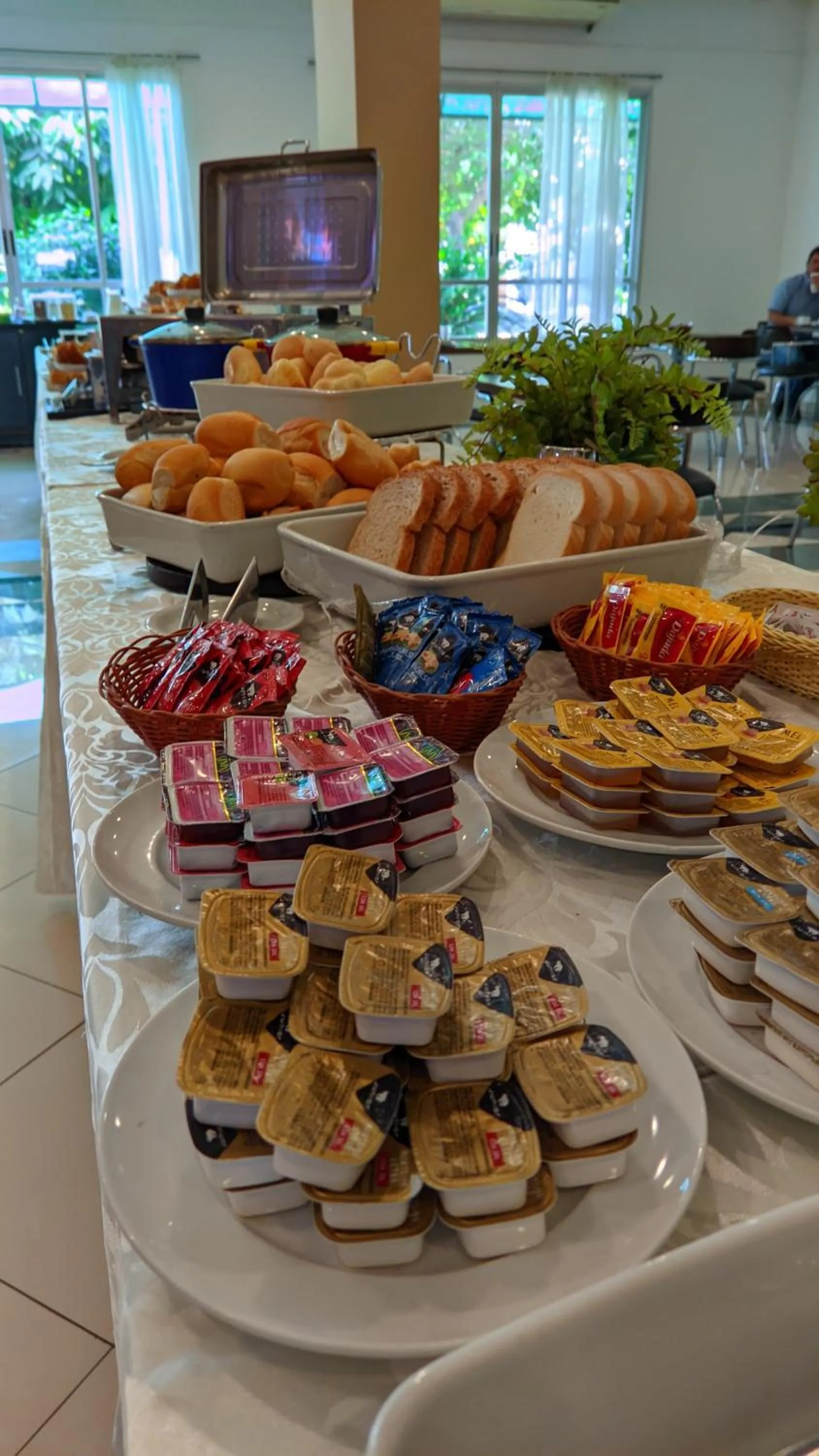 Breakfast in Delcas Hotel