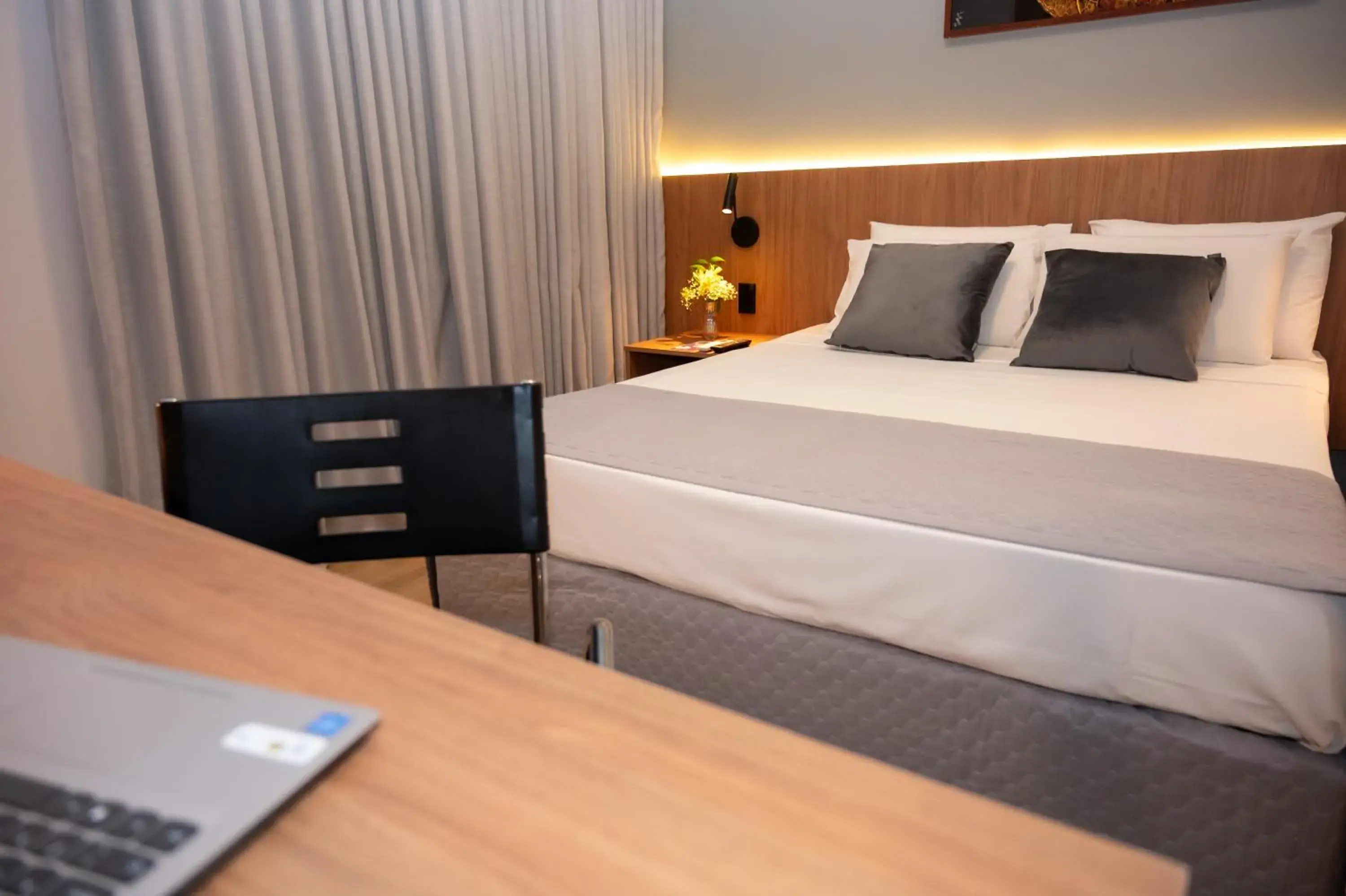 Superior Double Room - single occupancy in Delcas Hotel Superior Double Room - single occupancy in Delcas Hotel