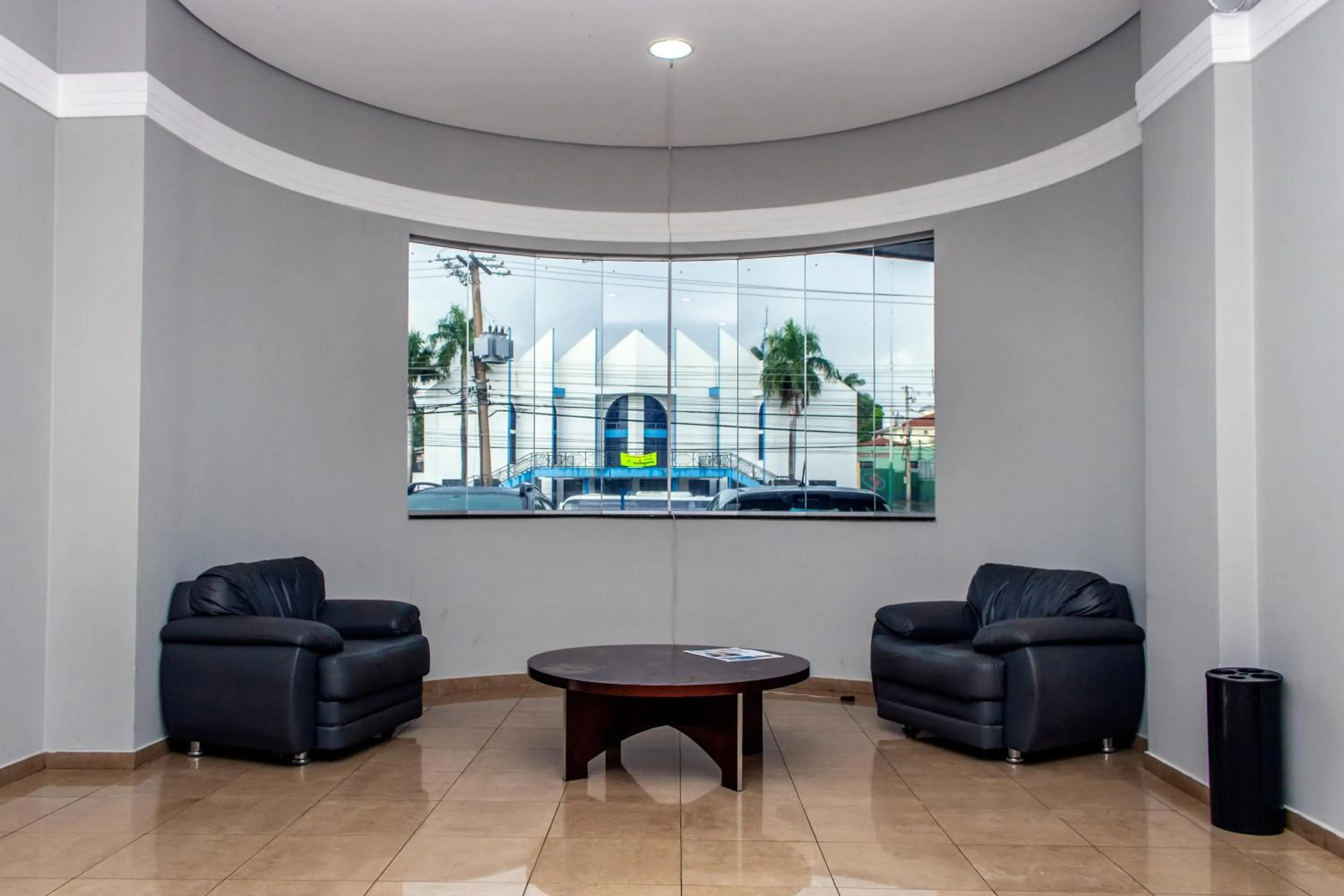 Lobby or reception in Delcas Hotel