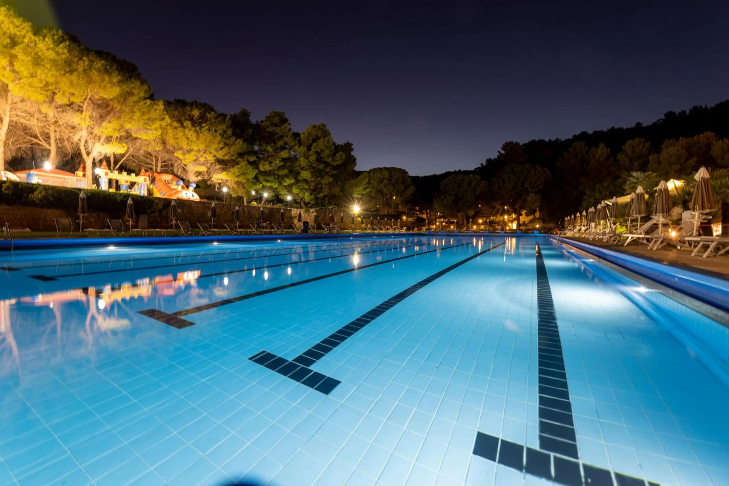 Swimming pool in Hotel degli Ulivi