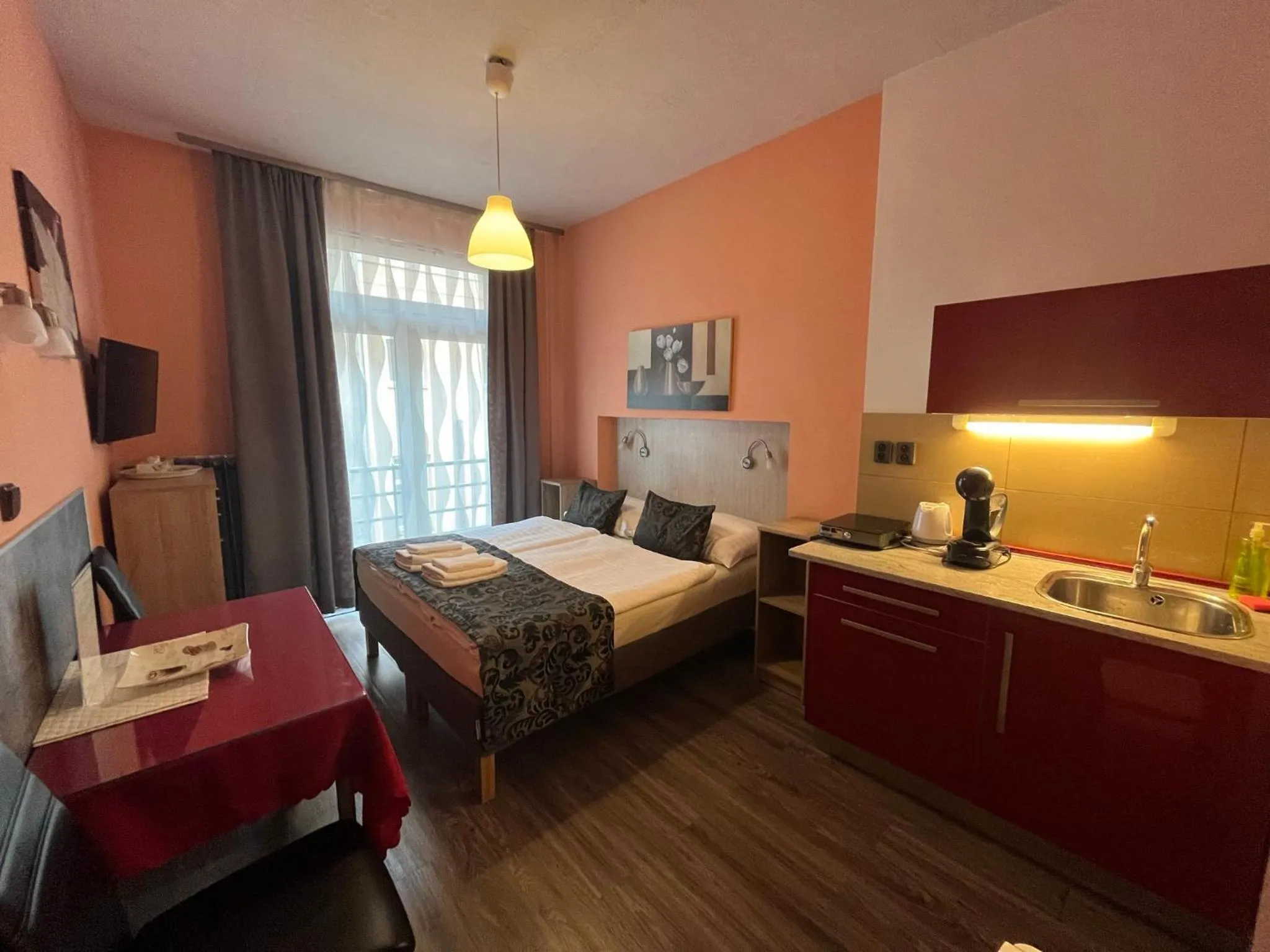 hair dresser, Bed in Rezidence Davids Apartments