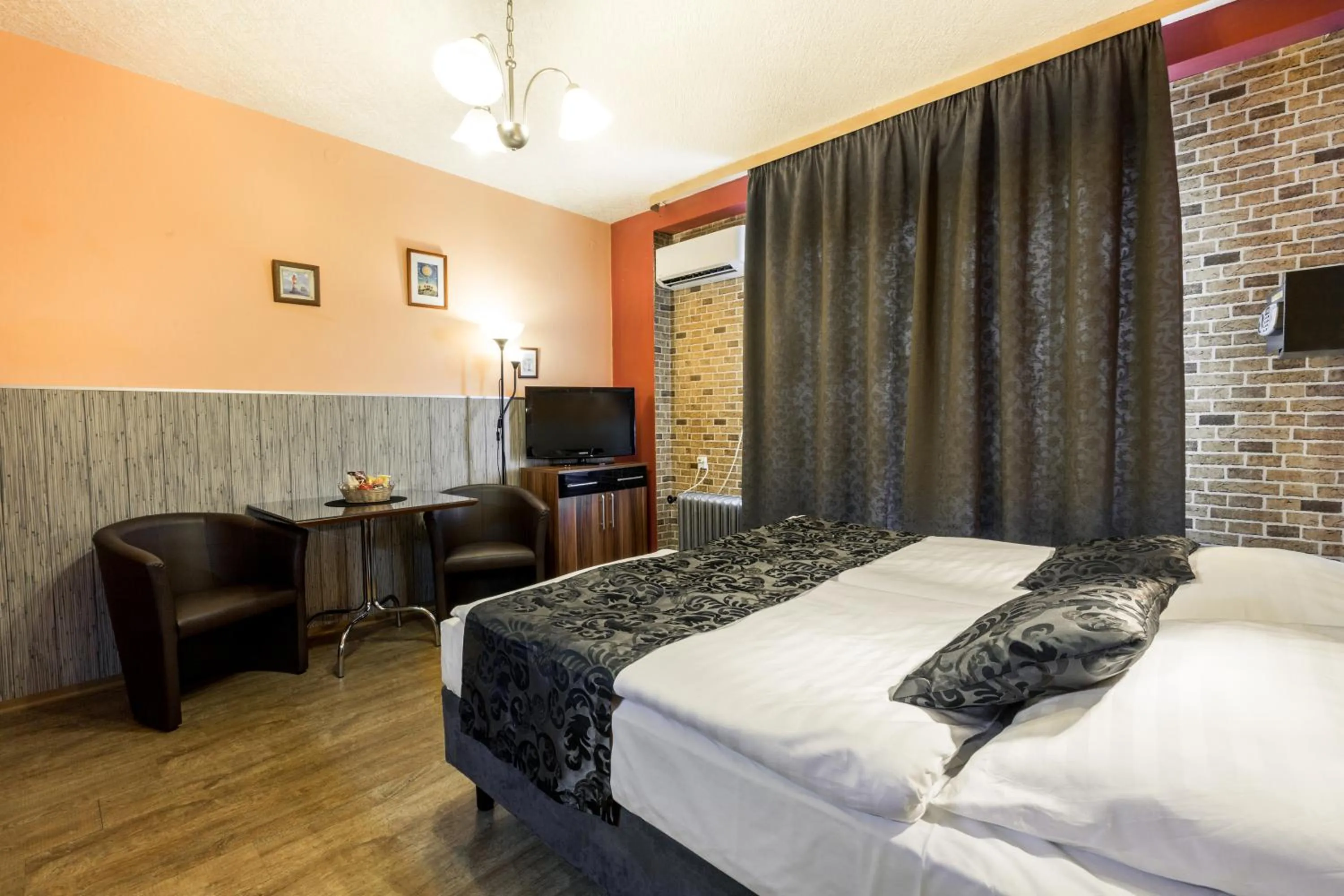 Photo of the whole room, Bed in Rezidence Davids Apartments