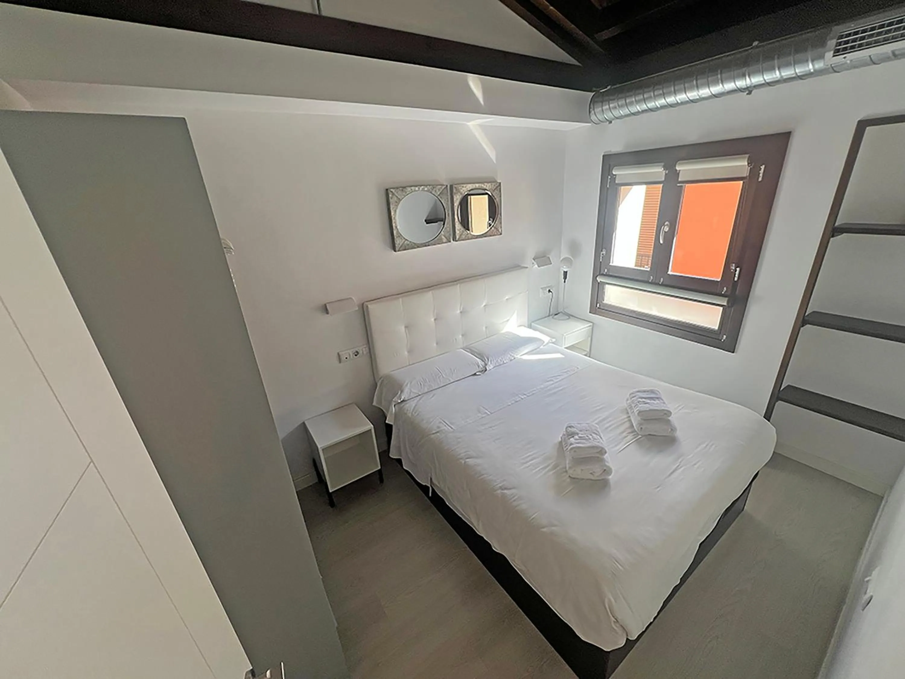 Bedroom, Bed in Apartamentos Real Suites Realejo 3000