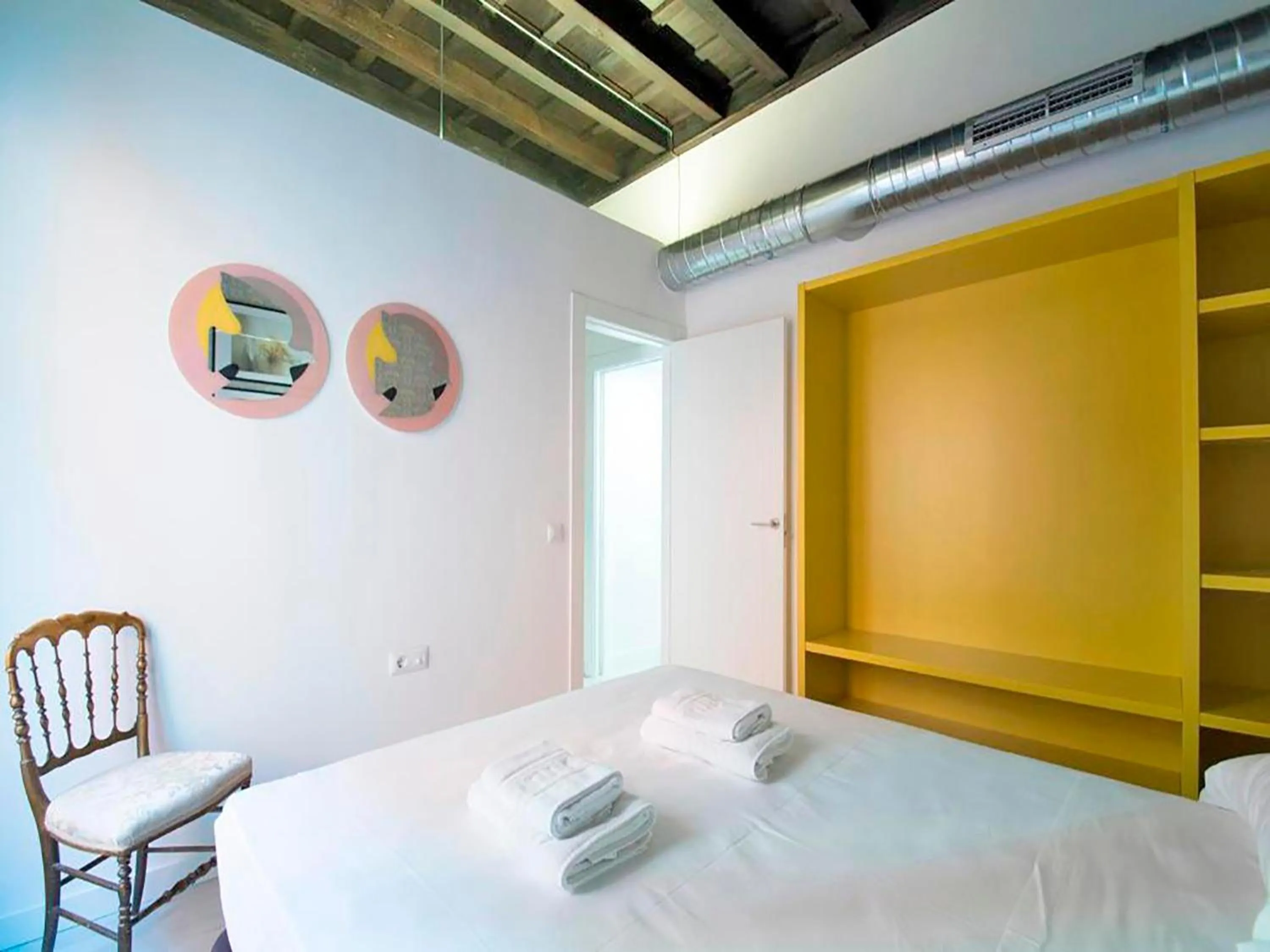 Bedroom, Bed in Apartamentos Real Suites Realejo 3000
