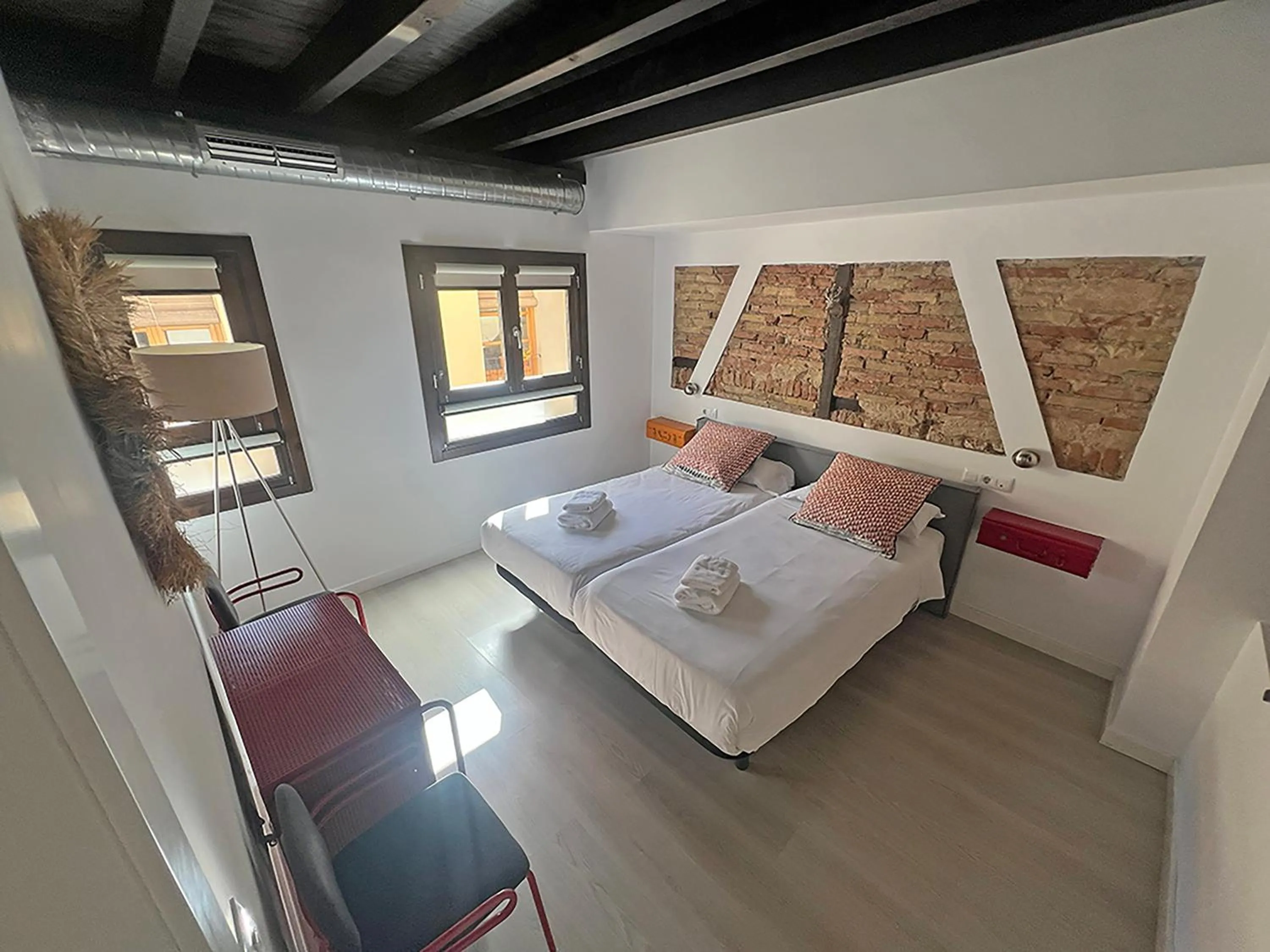 Bedroom, Bed in Apartamentos Real Suites Realejo 3000