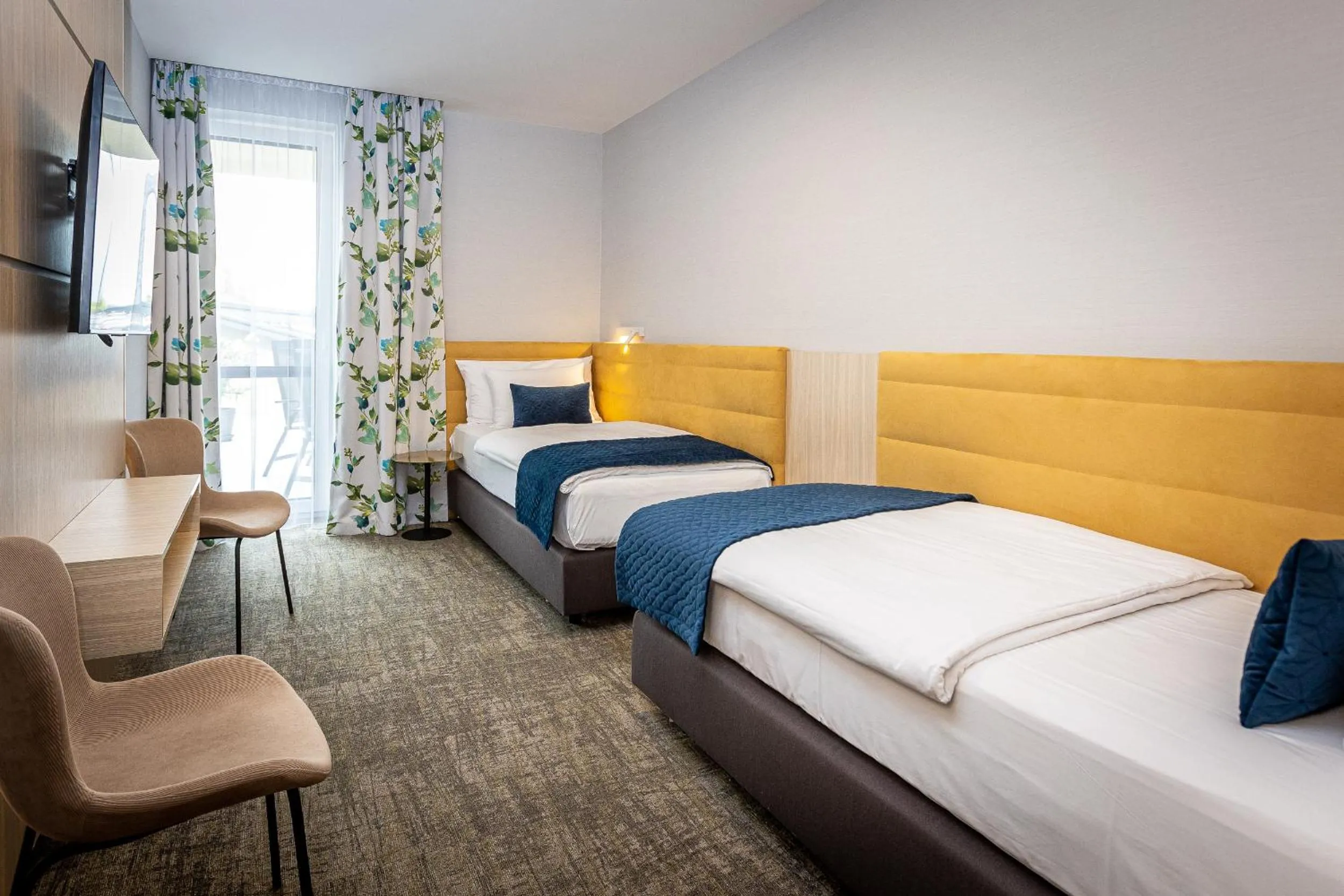 Photo of the whole room, Bed in Nádas Tó Park Hotel