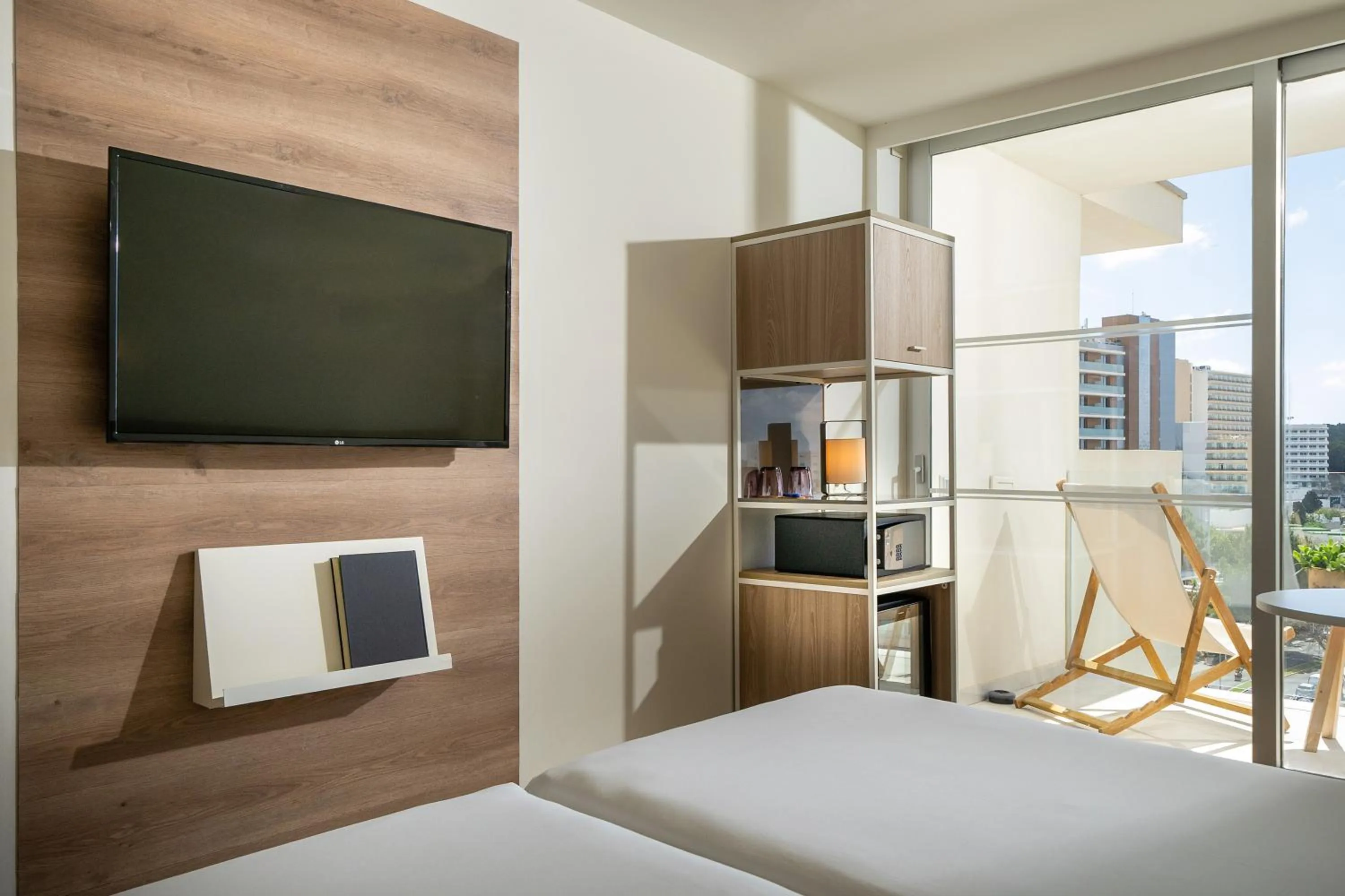 Bed in INNSiDE by Meliá Calviá Beach