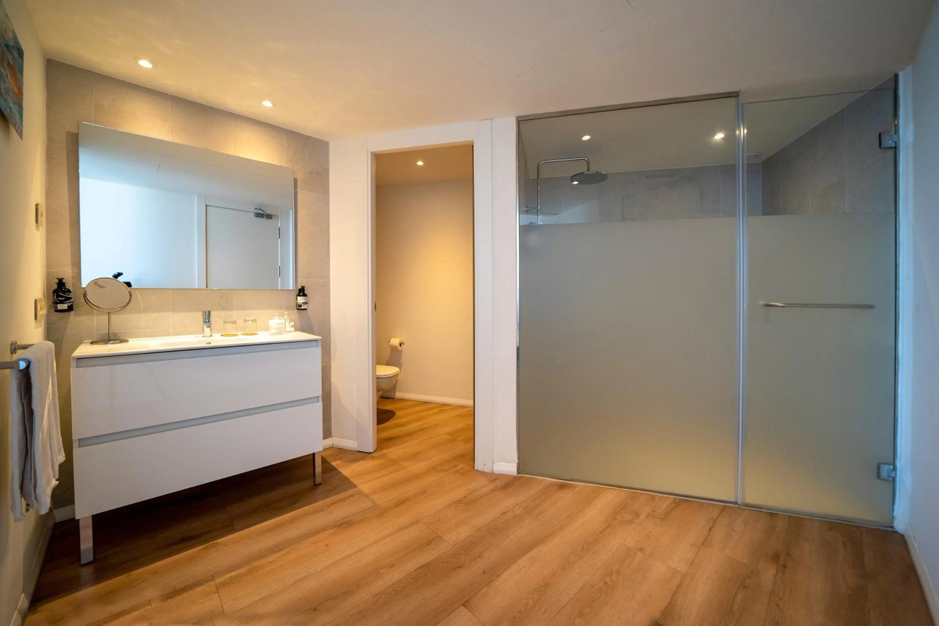 Shower in INNSiDE by Meliá Calviá Beach