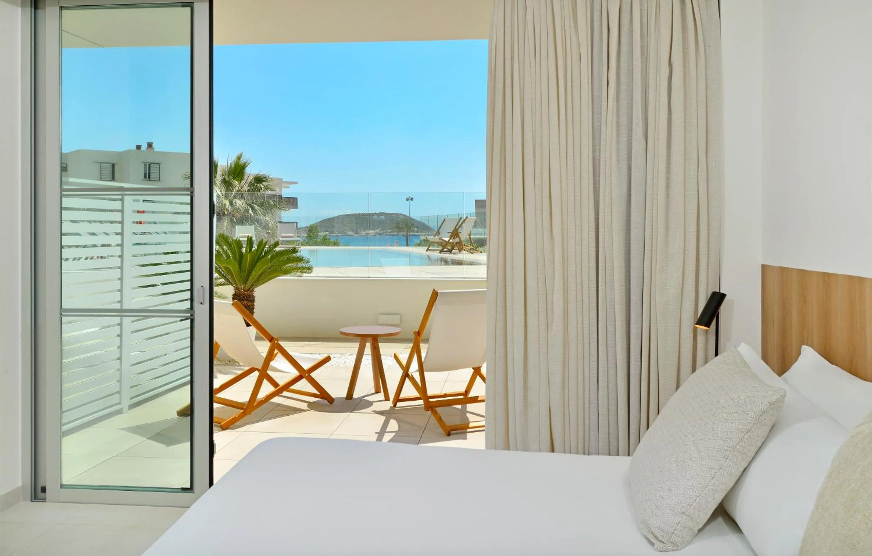 Bedroom, Bed in INNSiDE by Meliá Calviá Beach