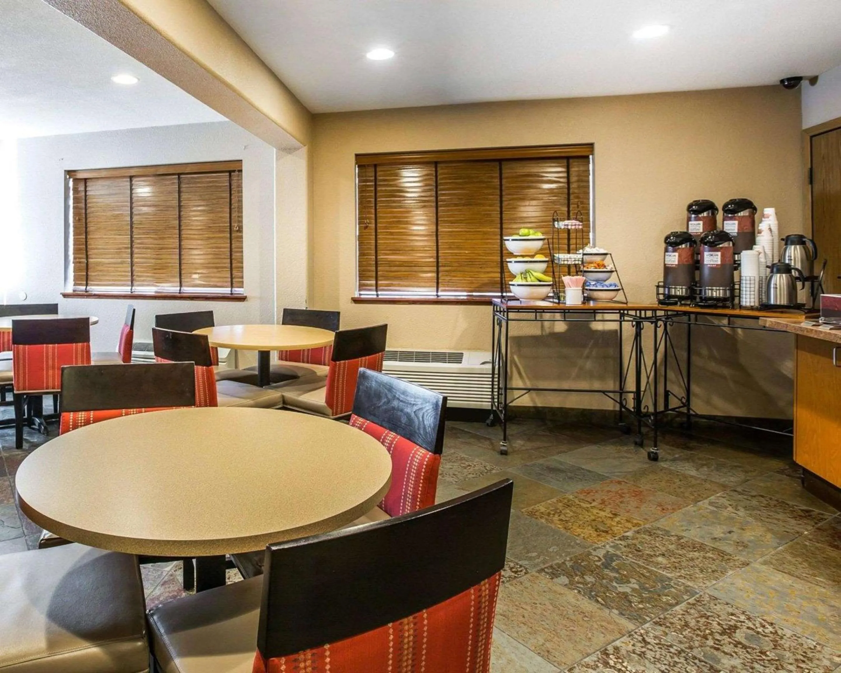 Restaurant/places to eat in Quality Inn Lone Pine near Mount Whitney