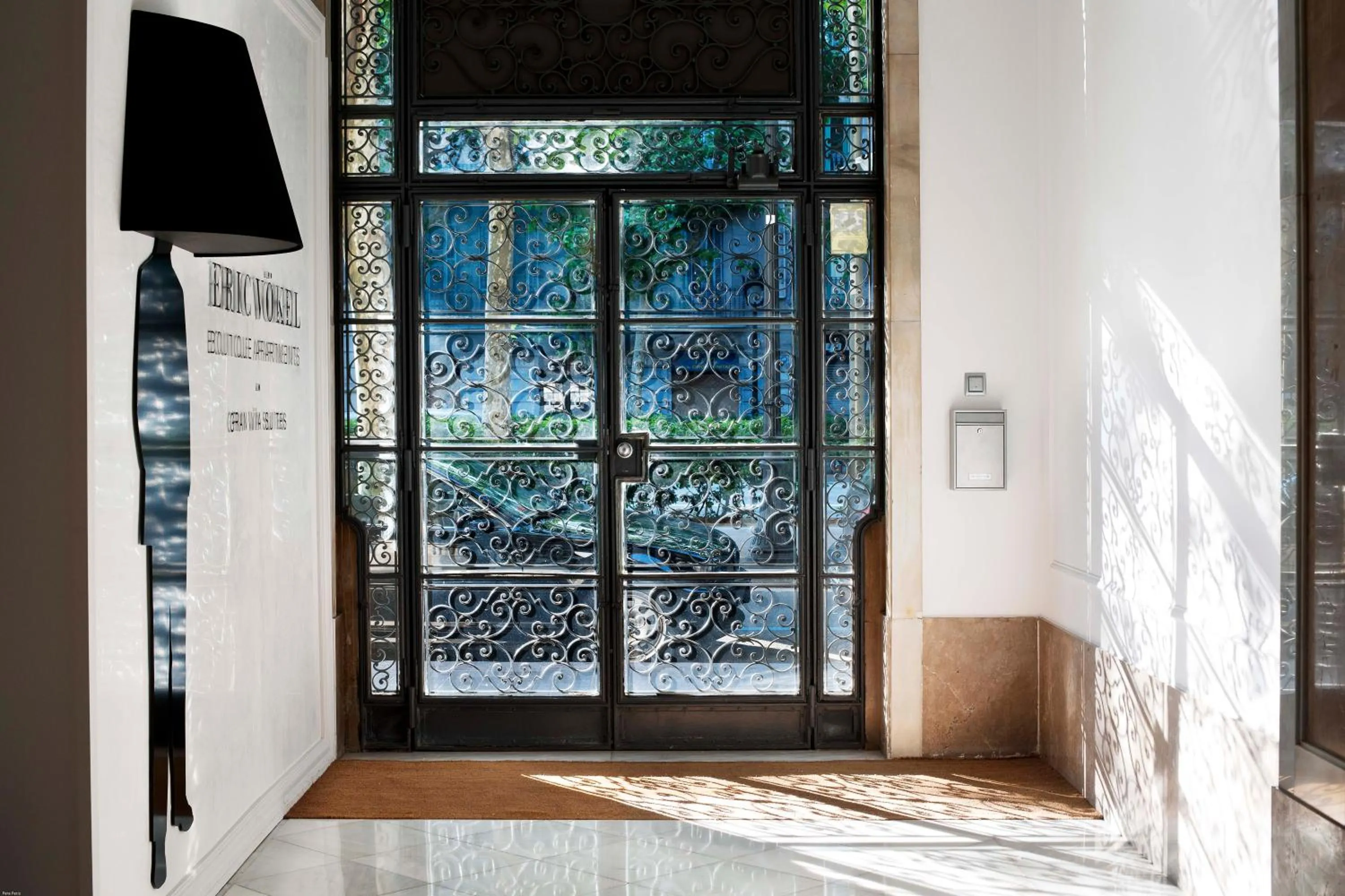 Property building in Eric Vökel Boutique Apartments - Gran Vía Suites