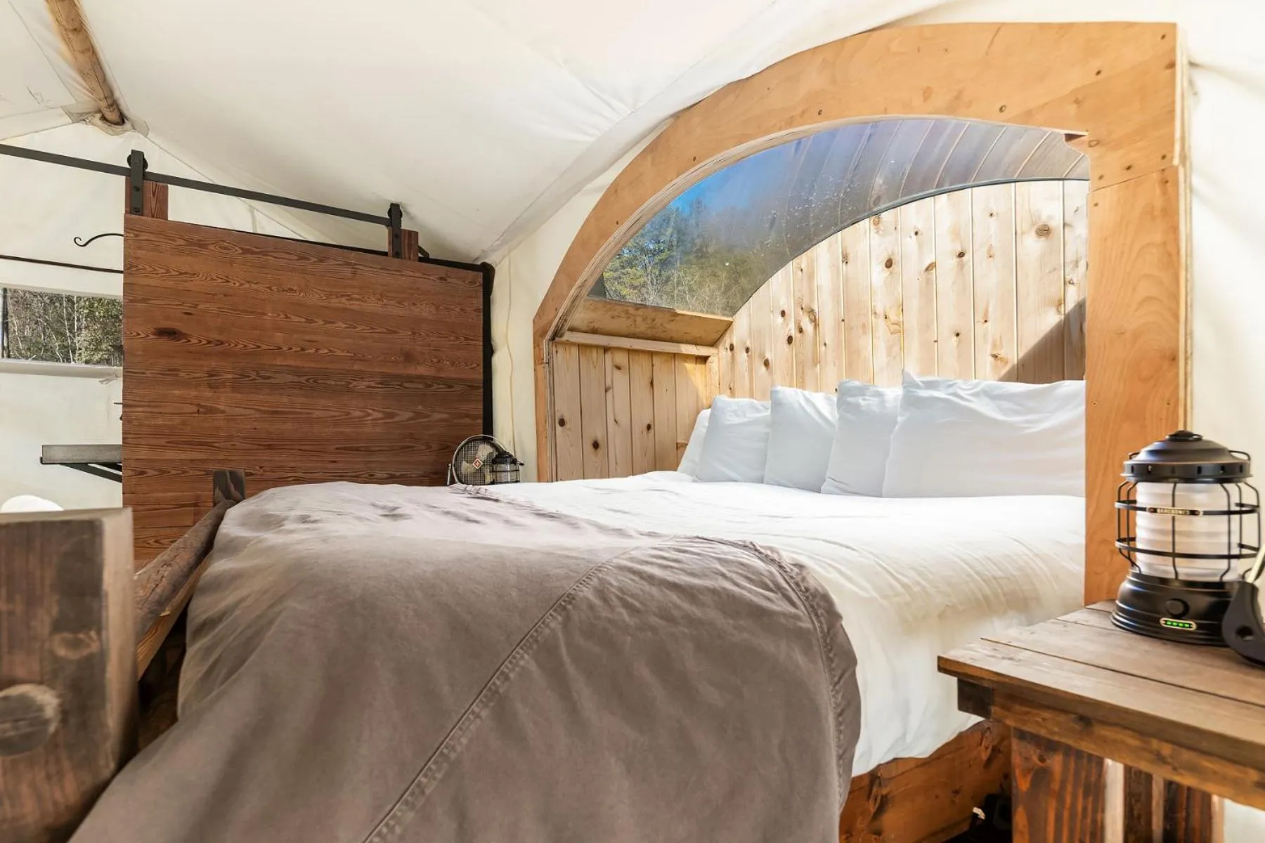 Bed in Under Canvas Great Smoky Mountains