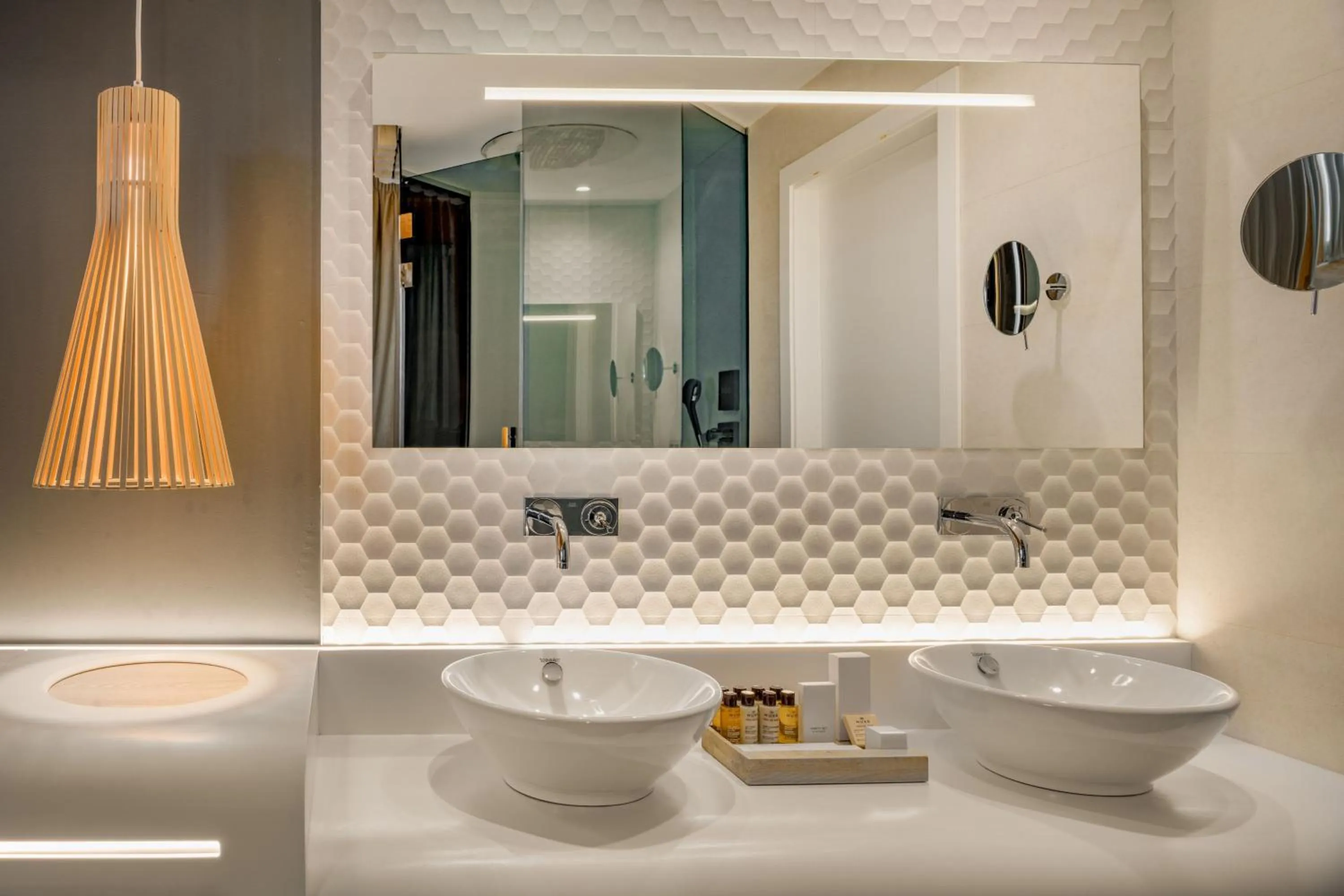 Bathroom in Palacio Tondón, La Rioja Brinas, Autograph Collection