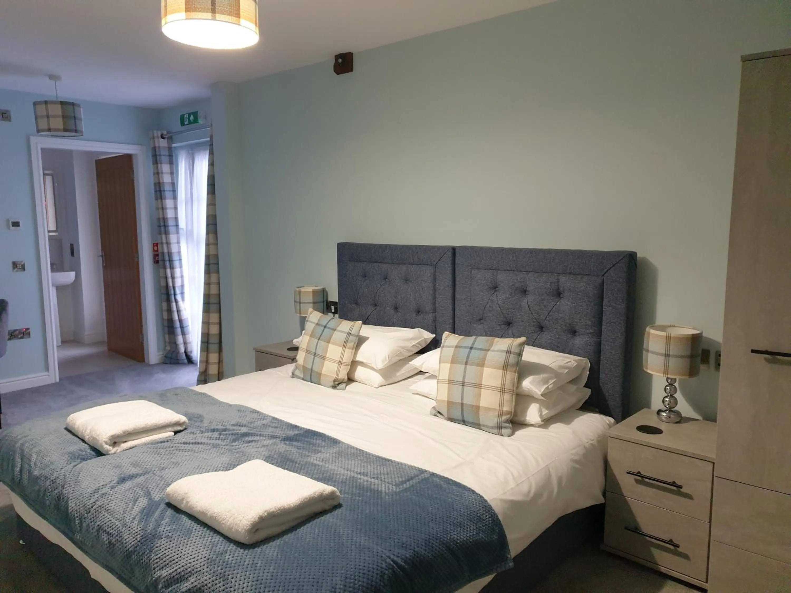 Bed in Lime Tree Hotel