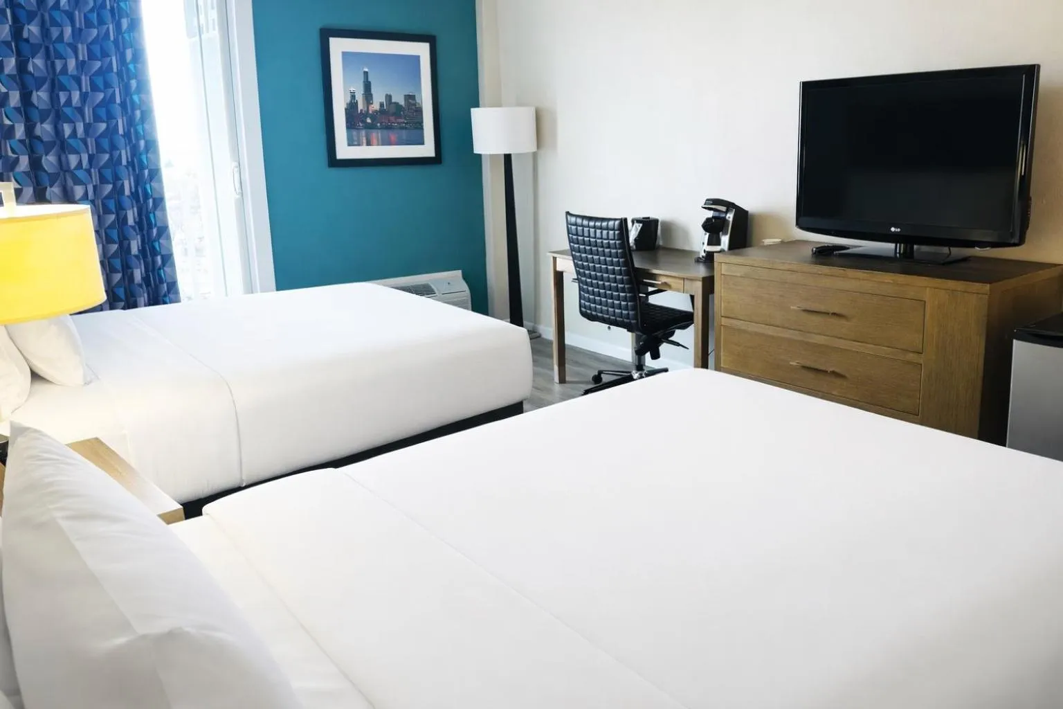 Bedroom, Bed in Silver Beach Hotel