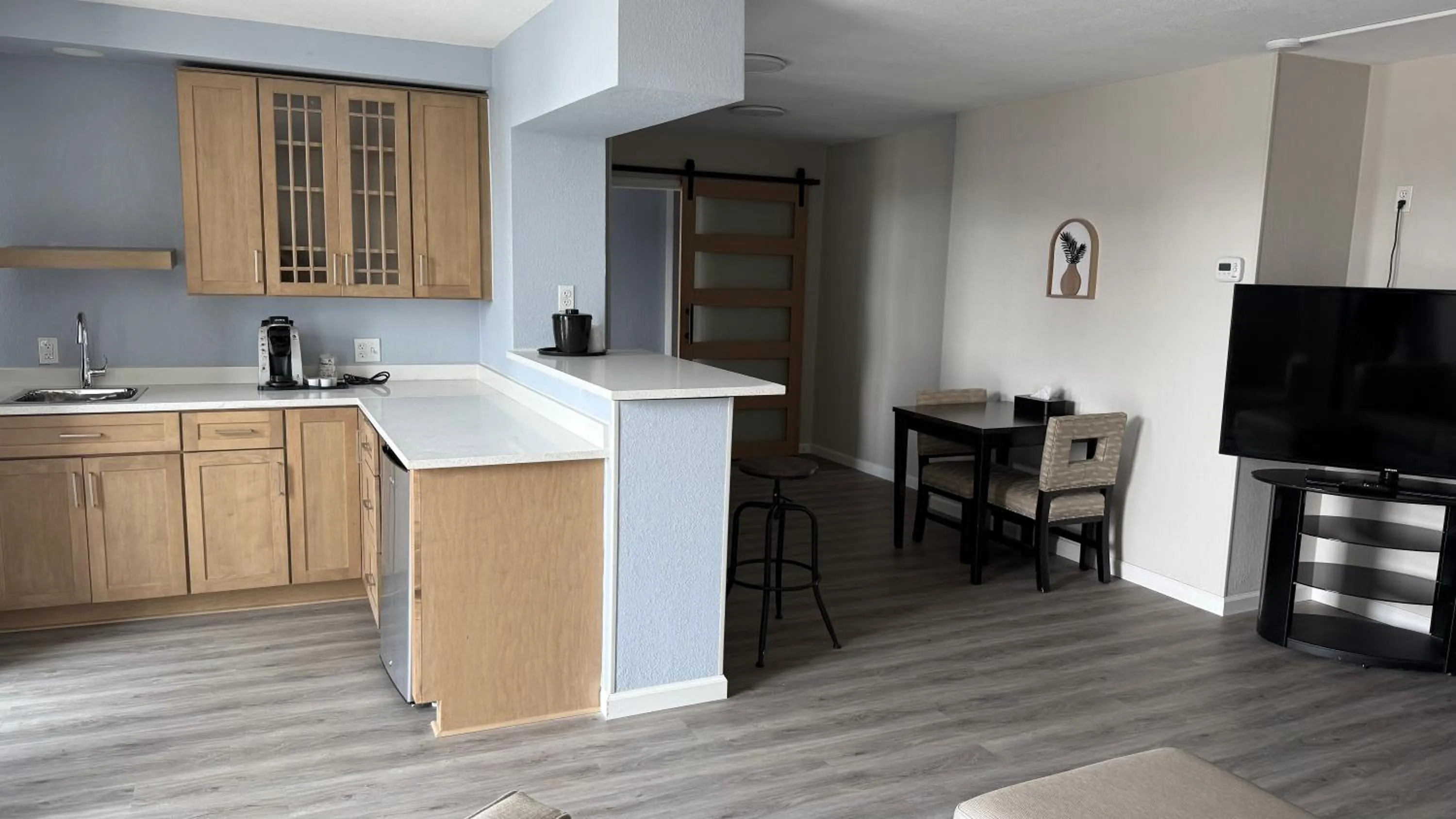 Kitchen or kitchenette in Silver Beach Hotel
