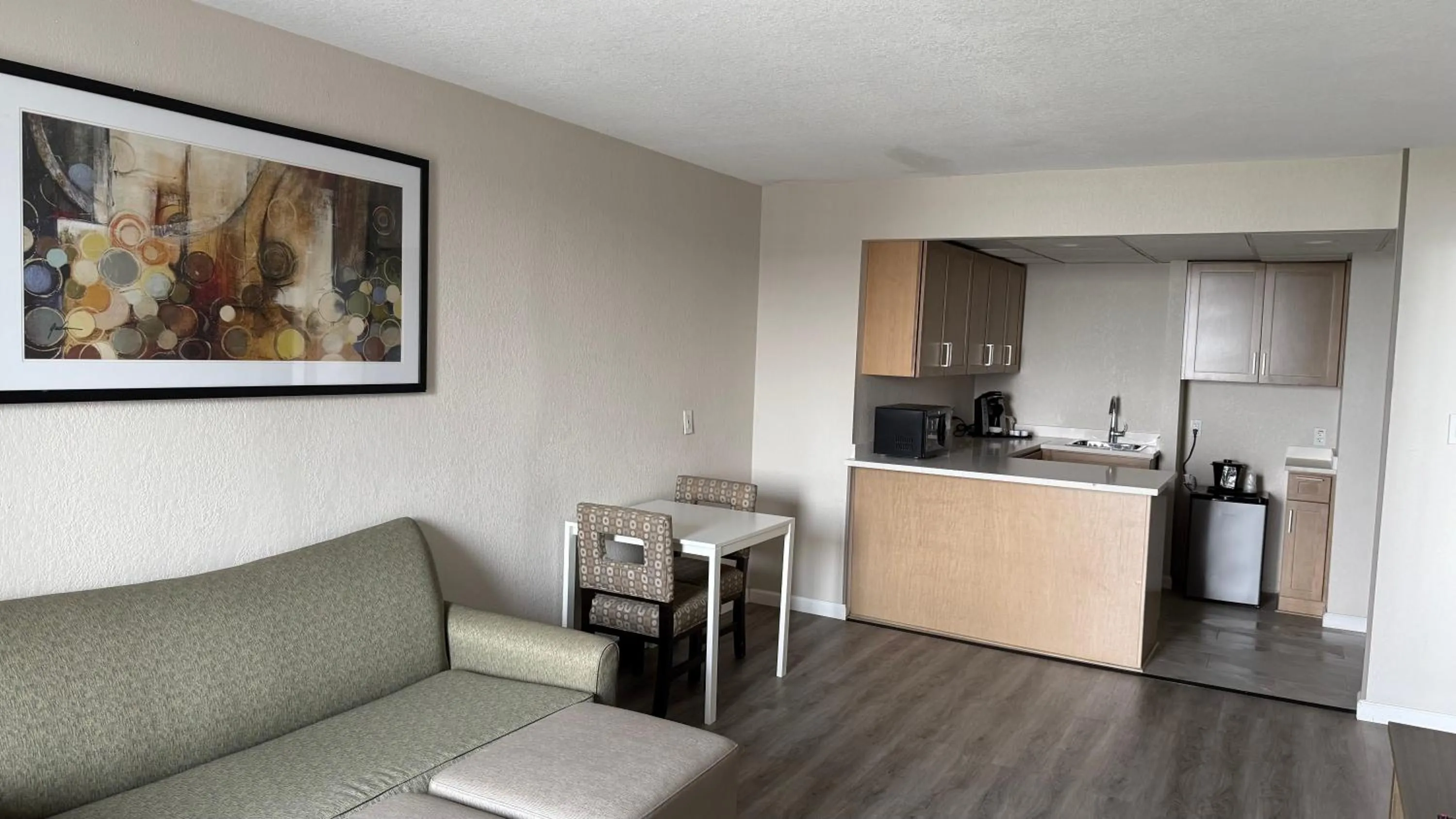 Dining area in Silver Beach Hotel