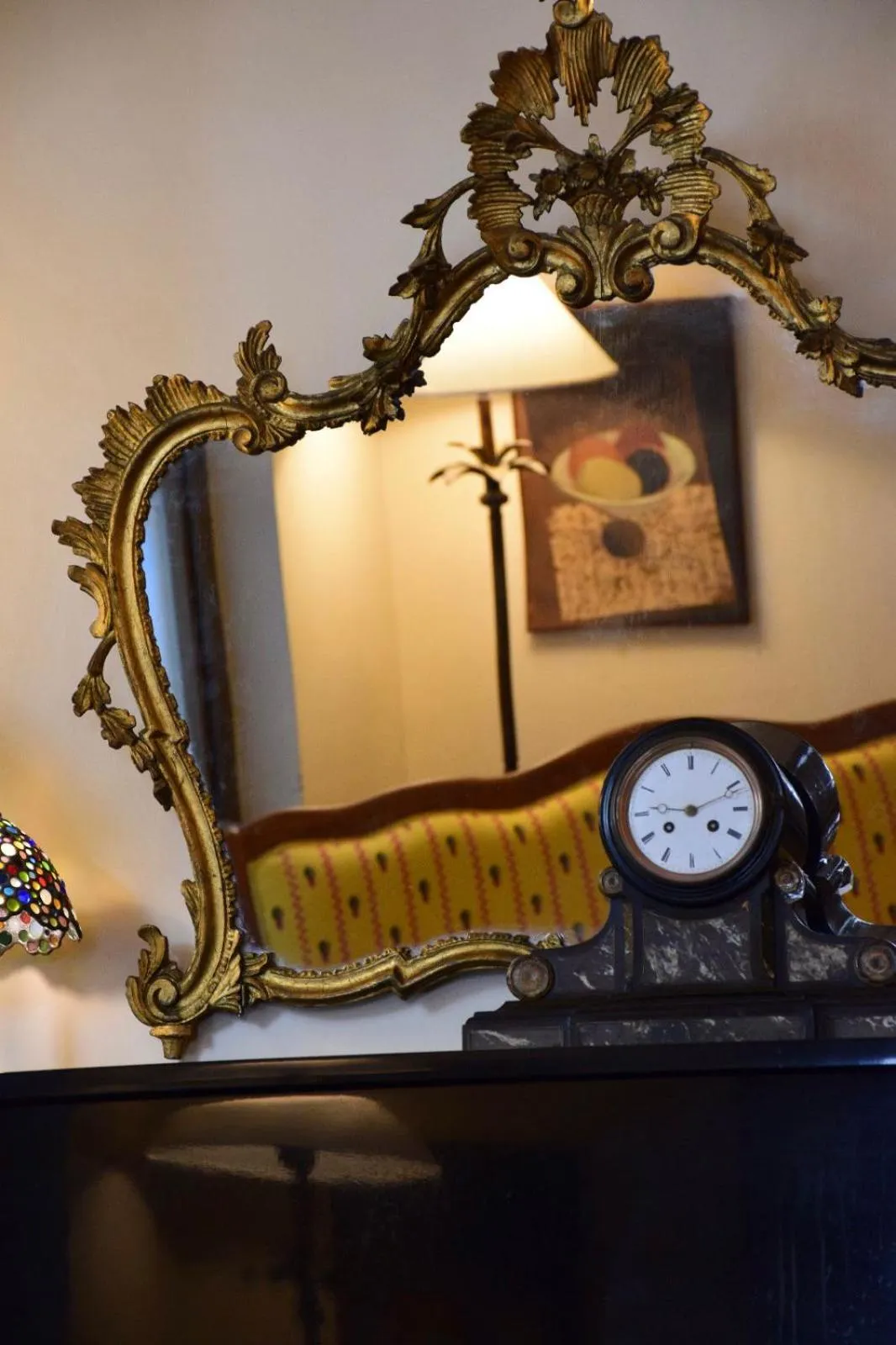 Decorative detail in Hotel Lancelot