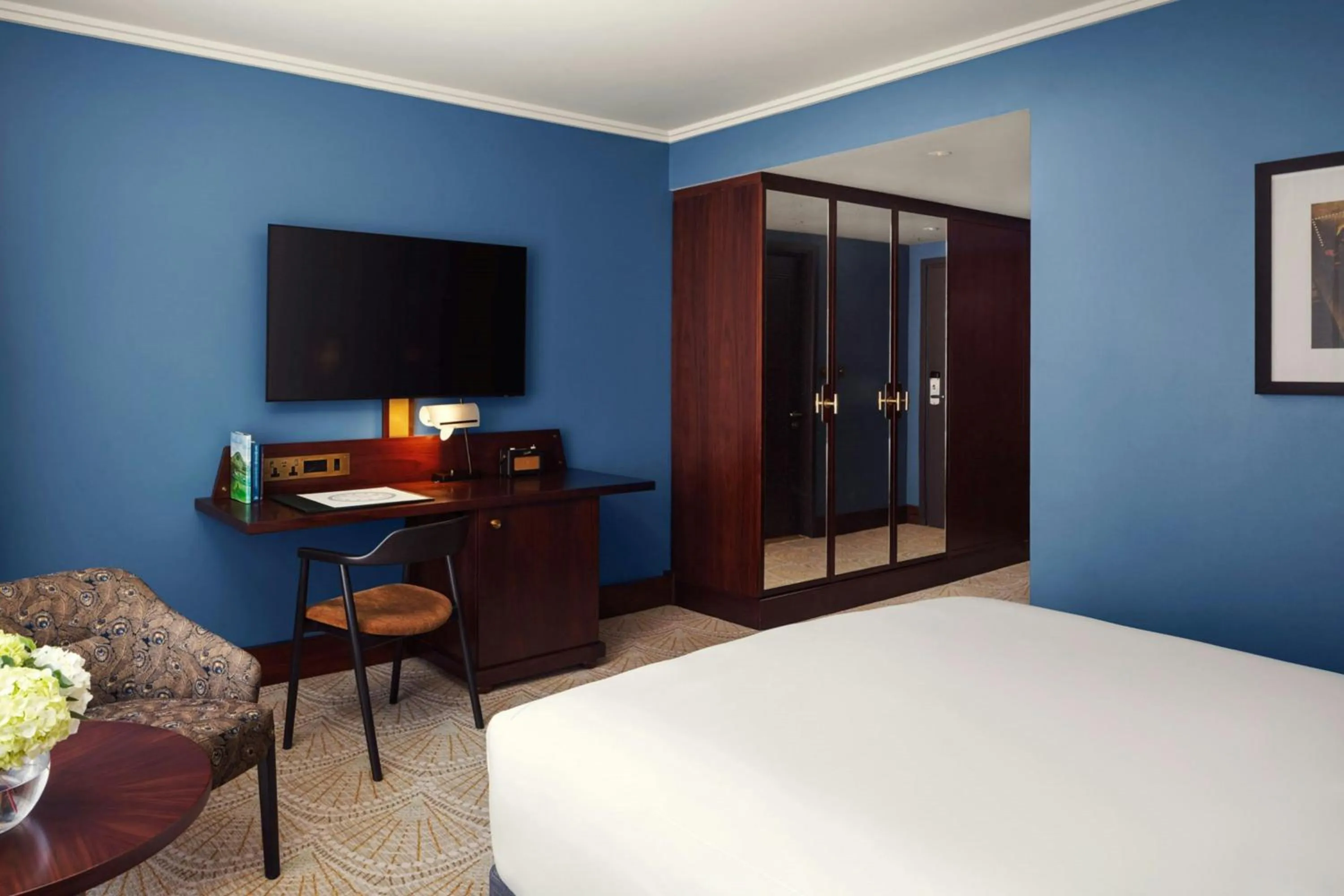 Photo of the whole room, Bed in St Pancras London, Autograph Collection