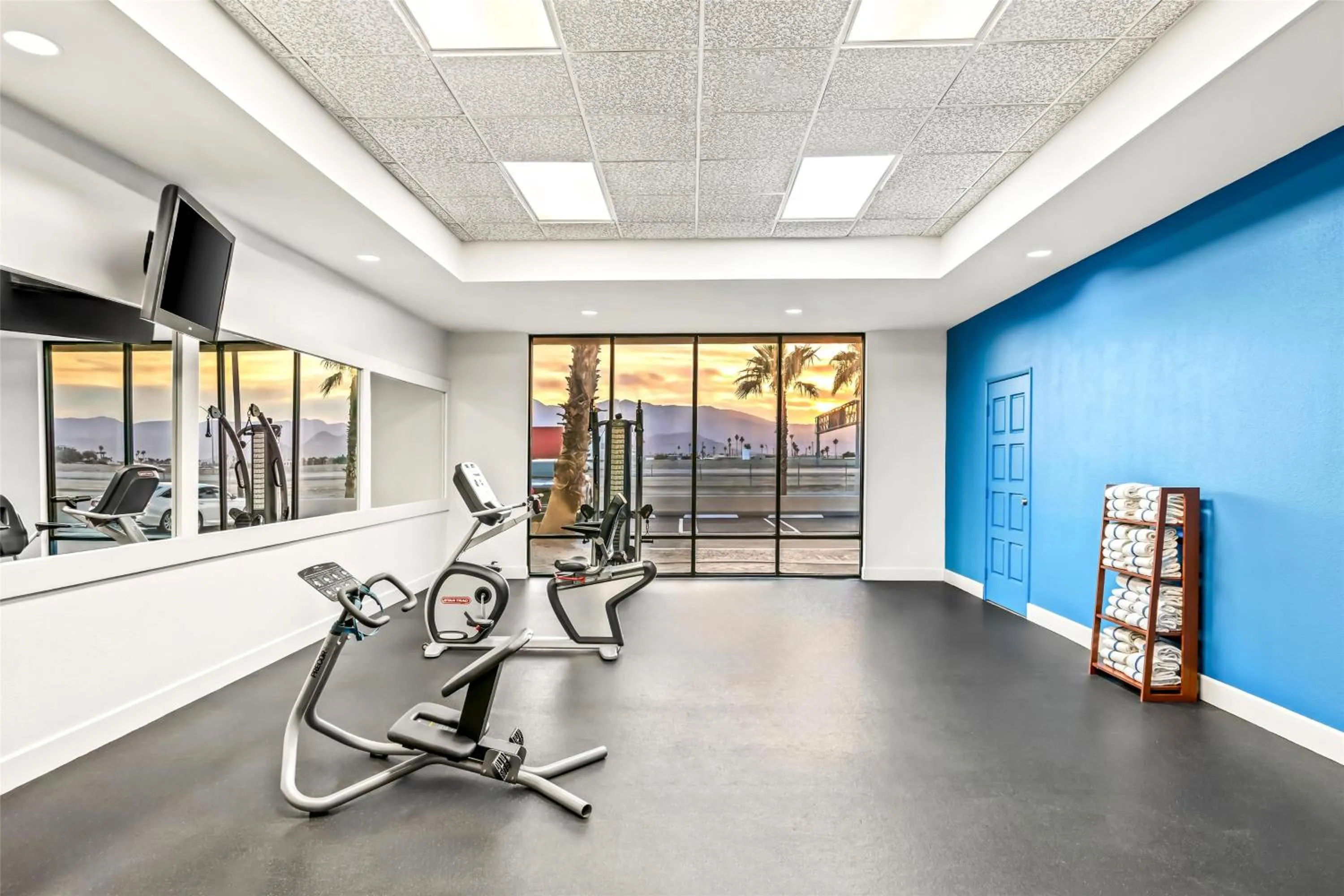 Fitness centre/facilities in Signature Indio I-10 Coachella Valley by Sonesta