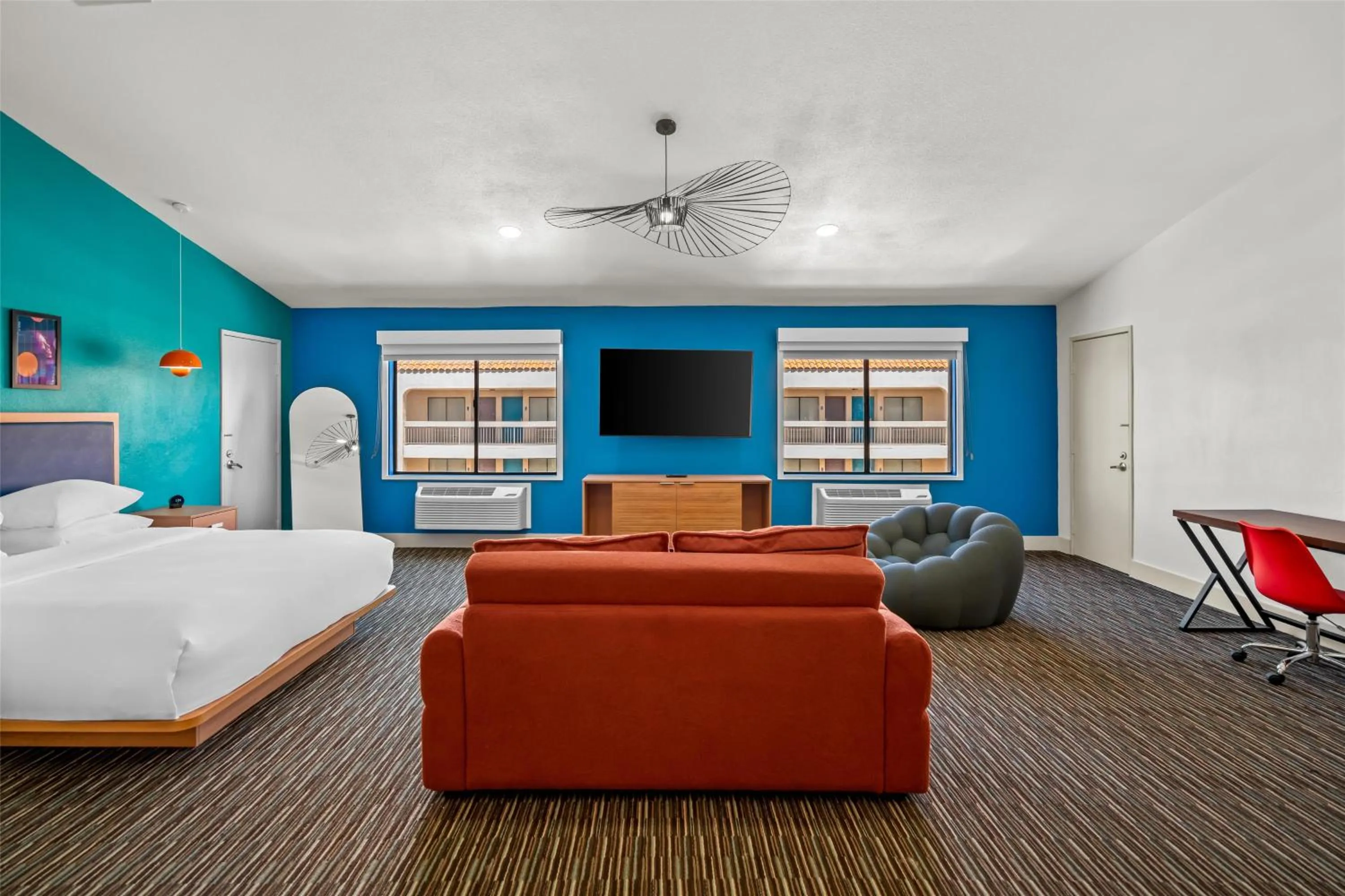 Photo of the whole room, Bed in Signature Indio I-10 Coachella Valley by Sonesta