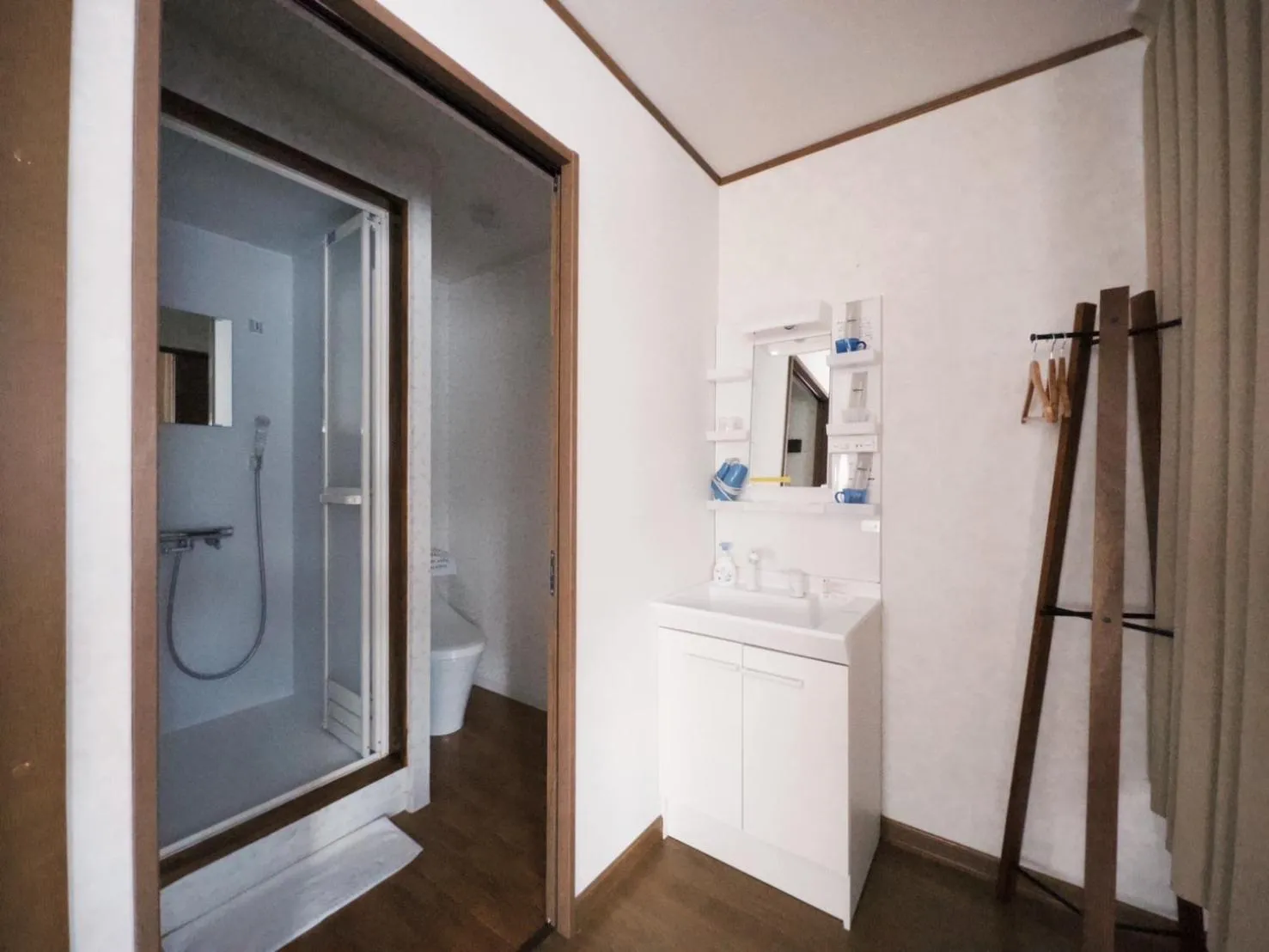 Shower in Nishikien inn