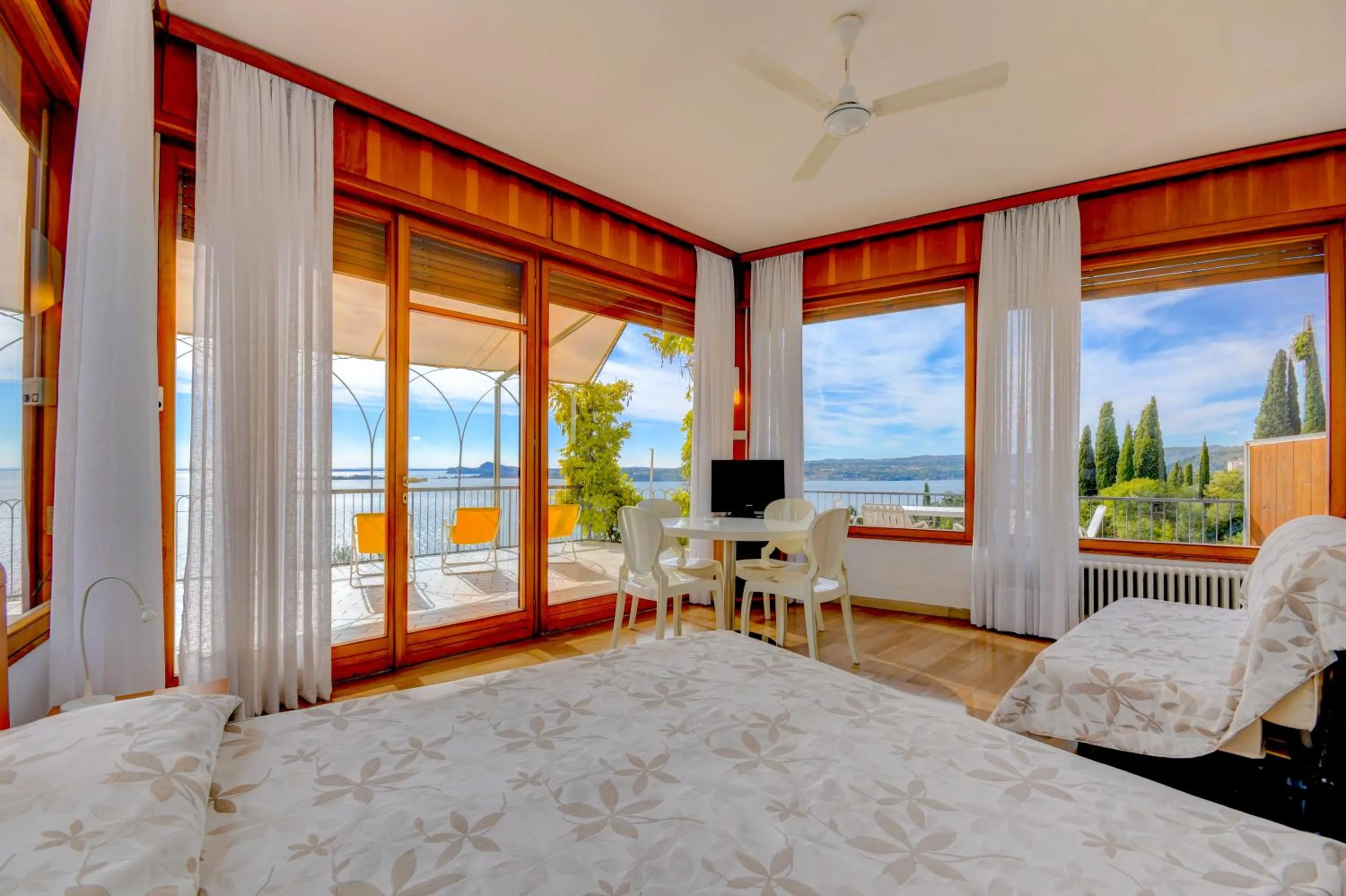 Bed in La Villa Fasano