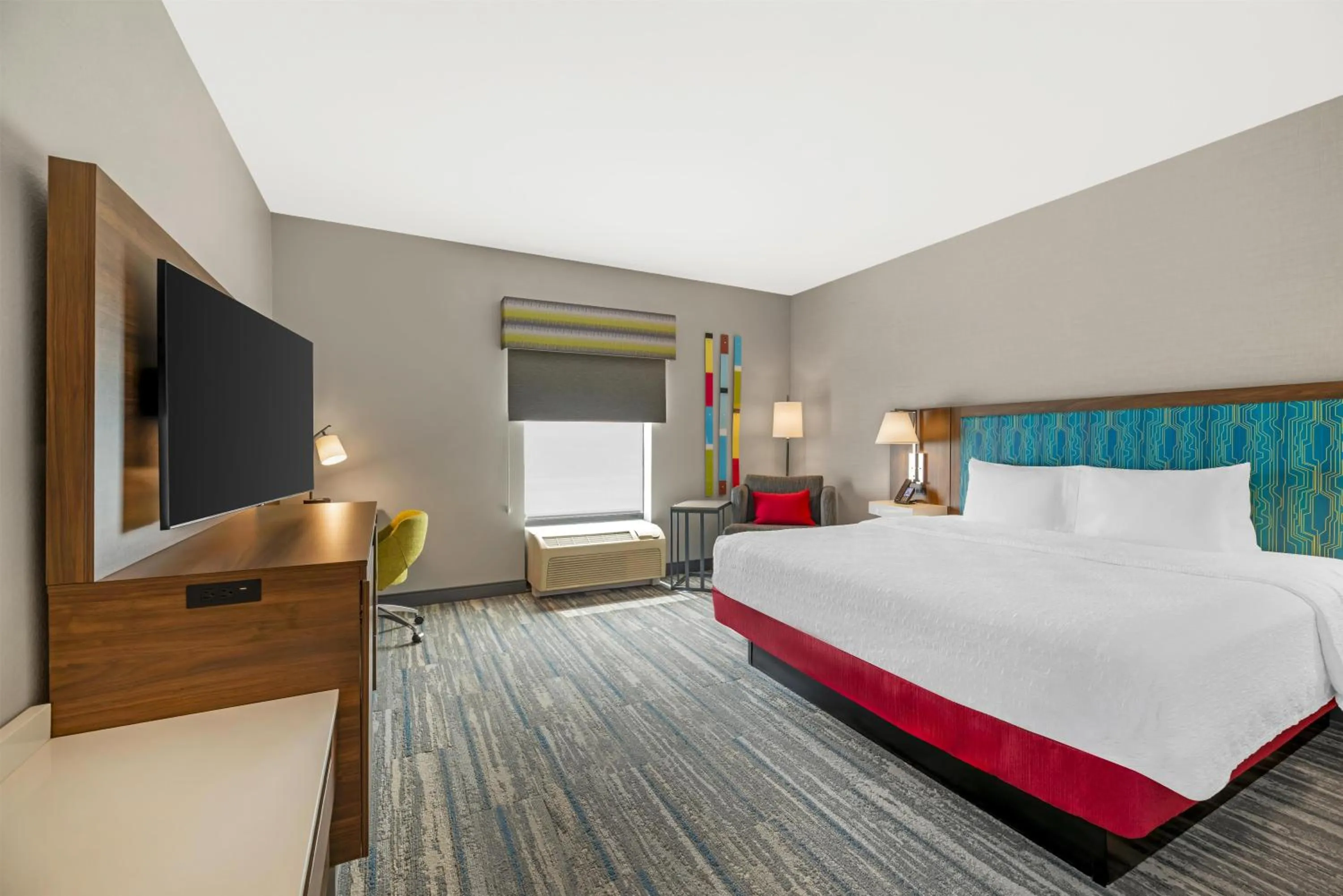 Bed in Hampton Inn Junction City