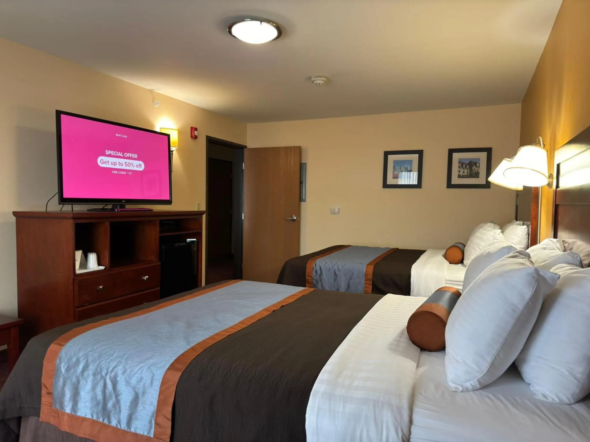 Bed in Americas Best Value Inn Saint Robert/Fort Leonard Wood