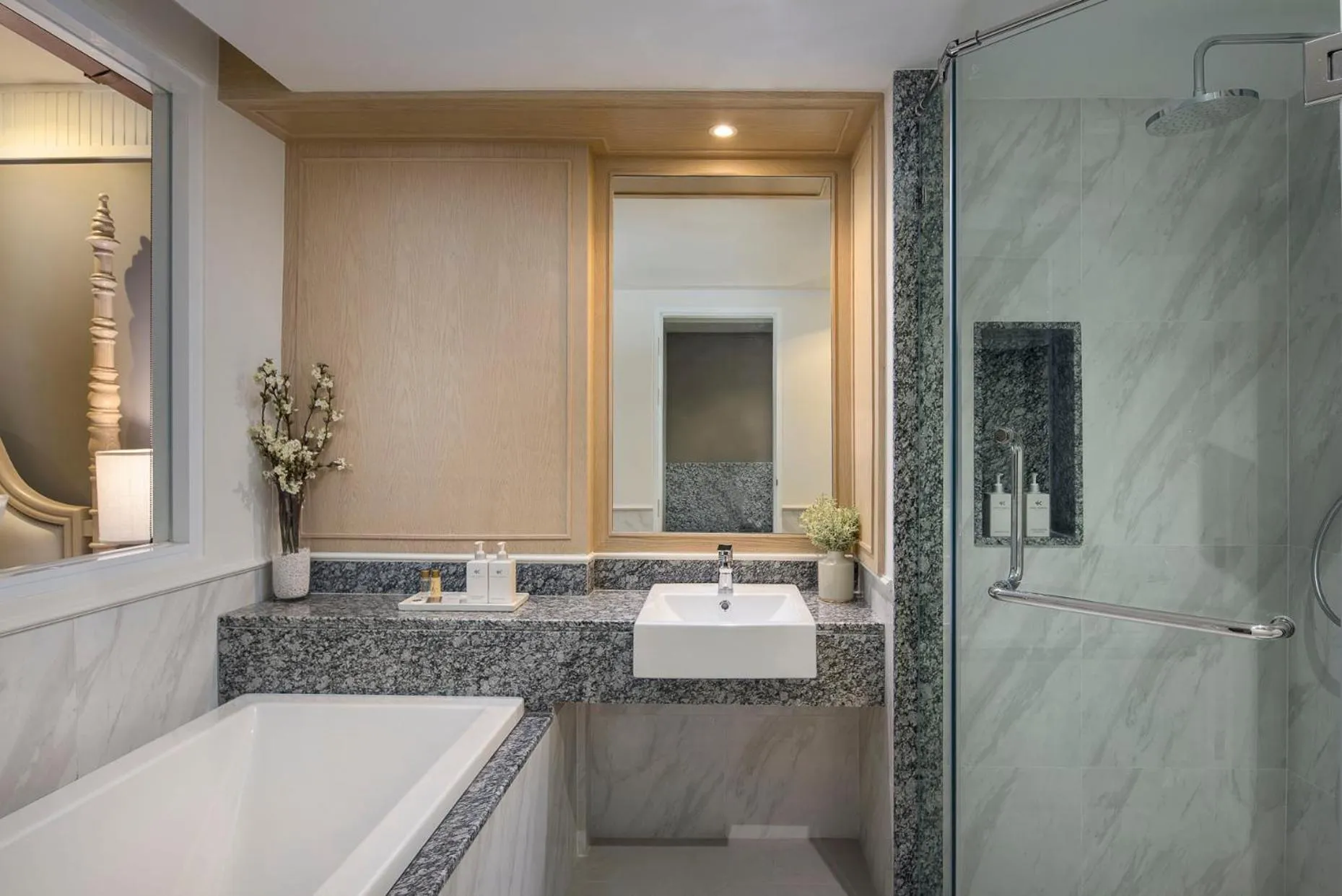 Photo of the whole room in Casa Vimaya Riverside