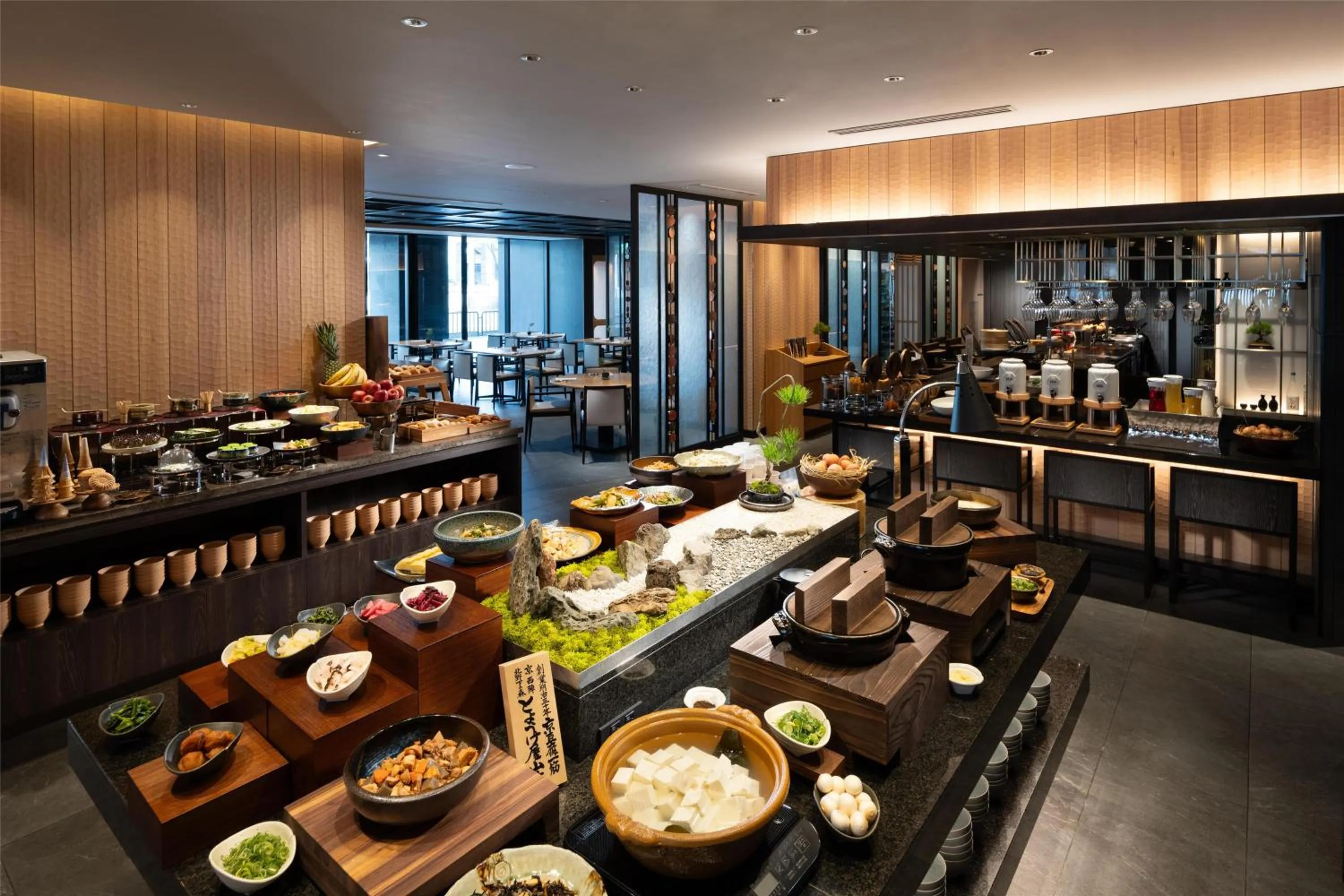 Restaurant/places to eat in DoubleTree by Hilton Kyoto Station