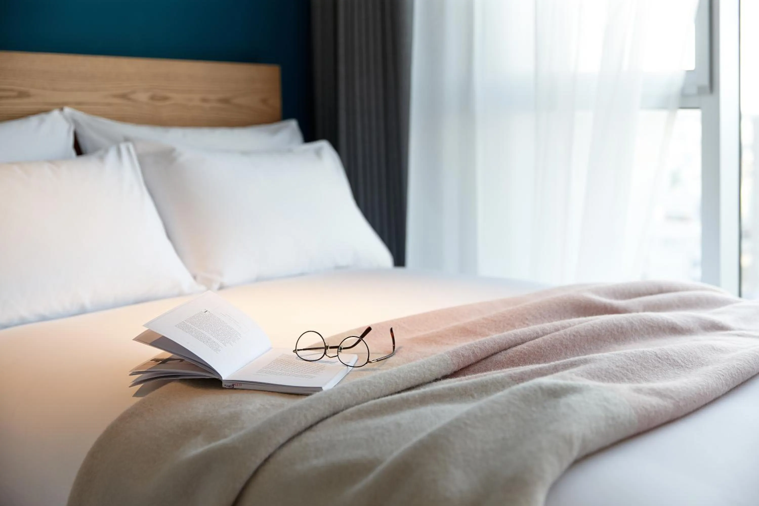 Bedroom, Bed in L7 Hongdae