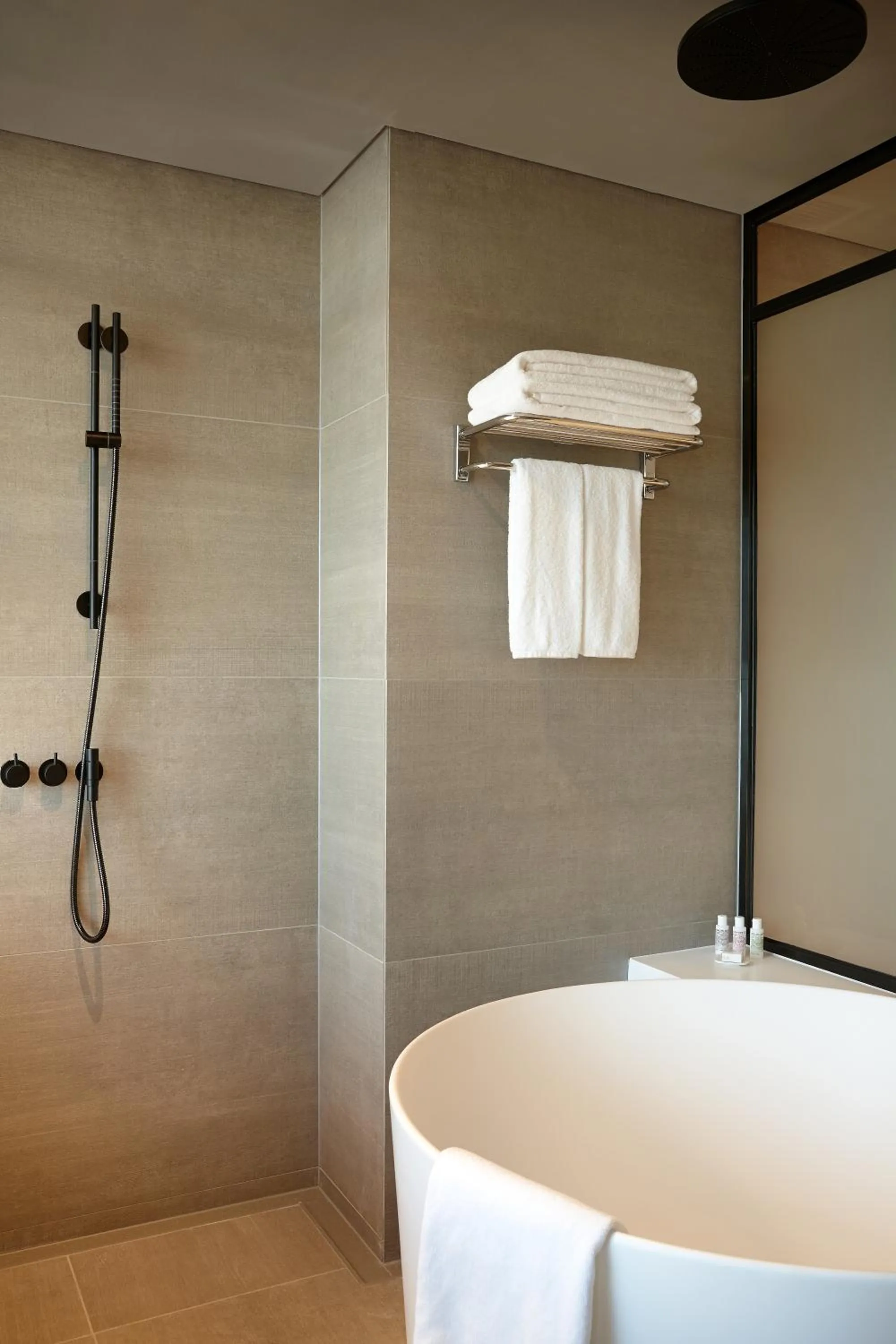 Bathroom in L7 Hongdae