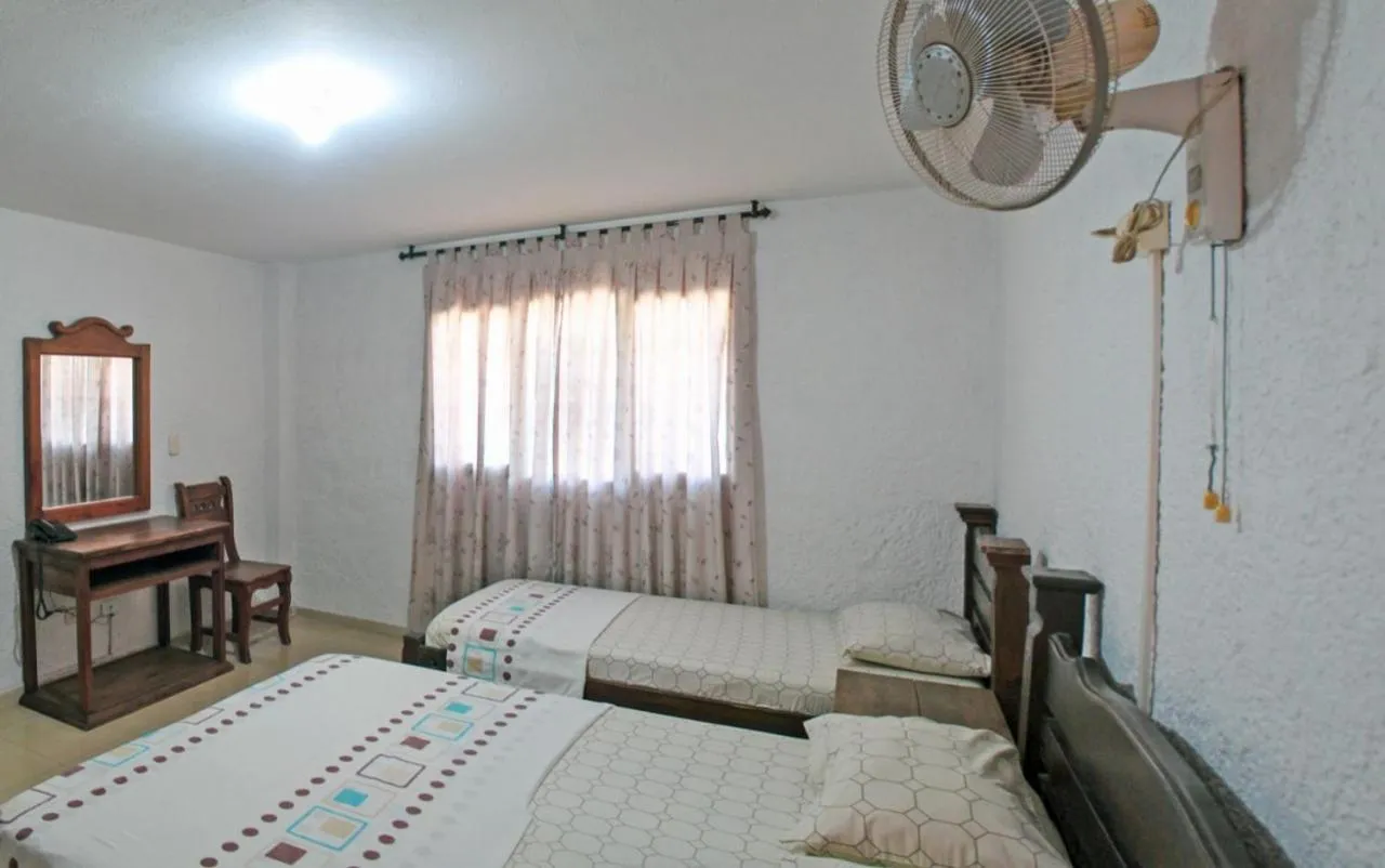 Photo of the whole room, Bed in Hotel Campestre UMPALÁ