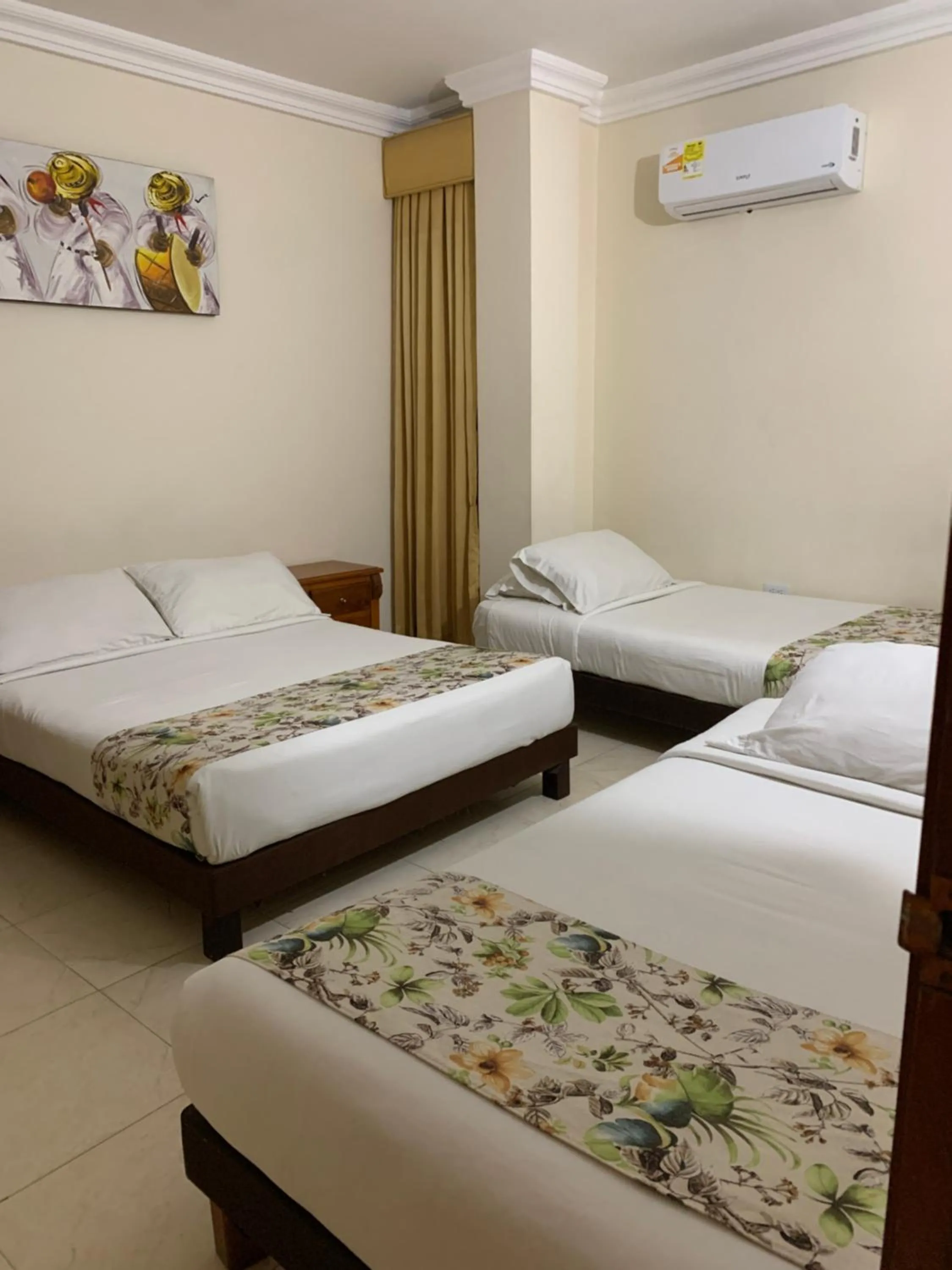 Bed in Hotel San Miguel Imperial