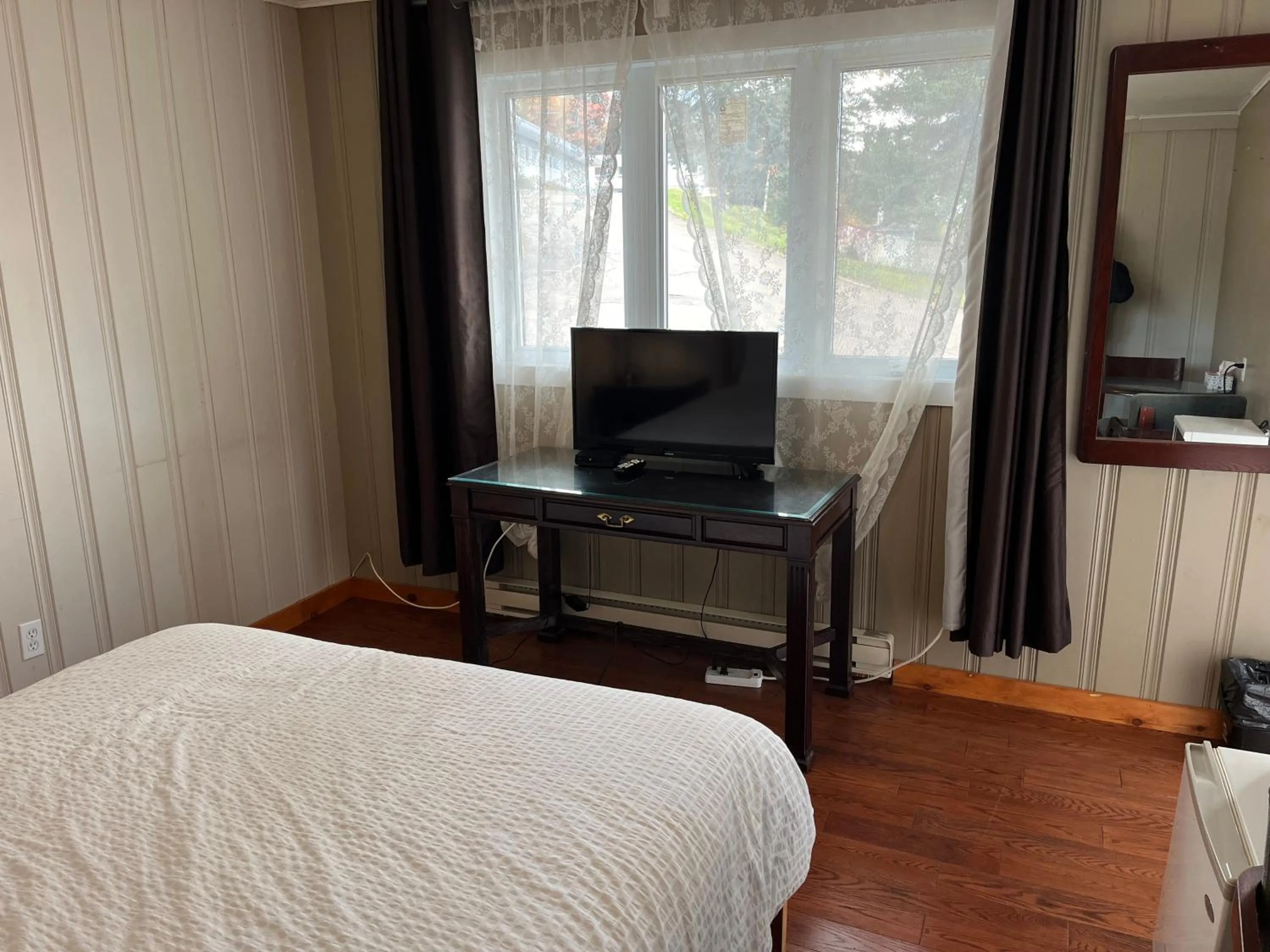 Bed in Motel Clair Mont