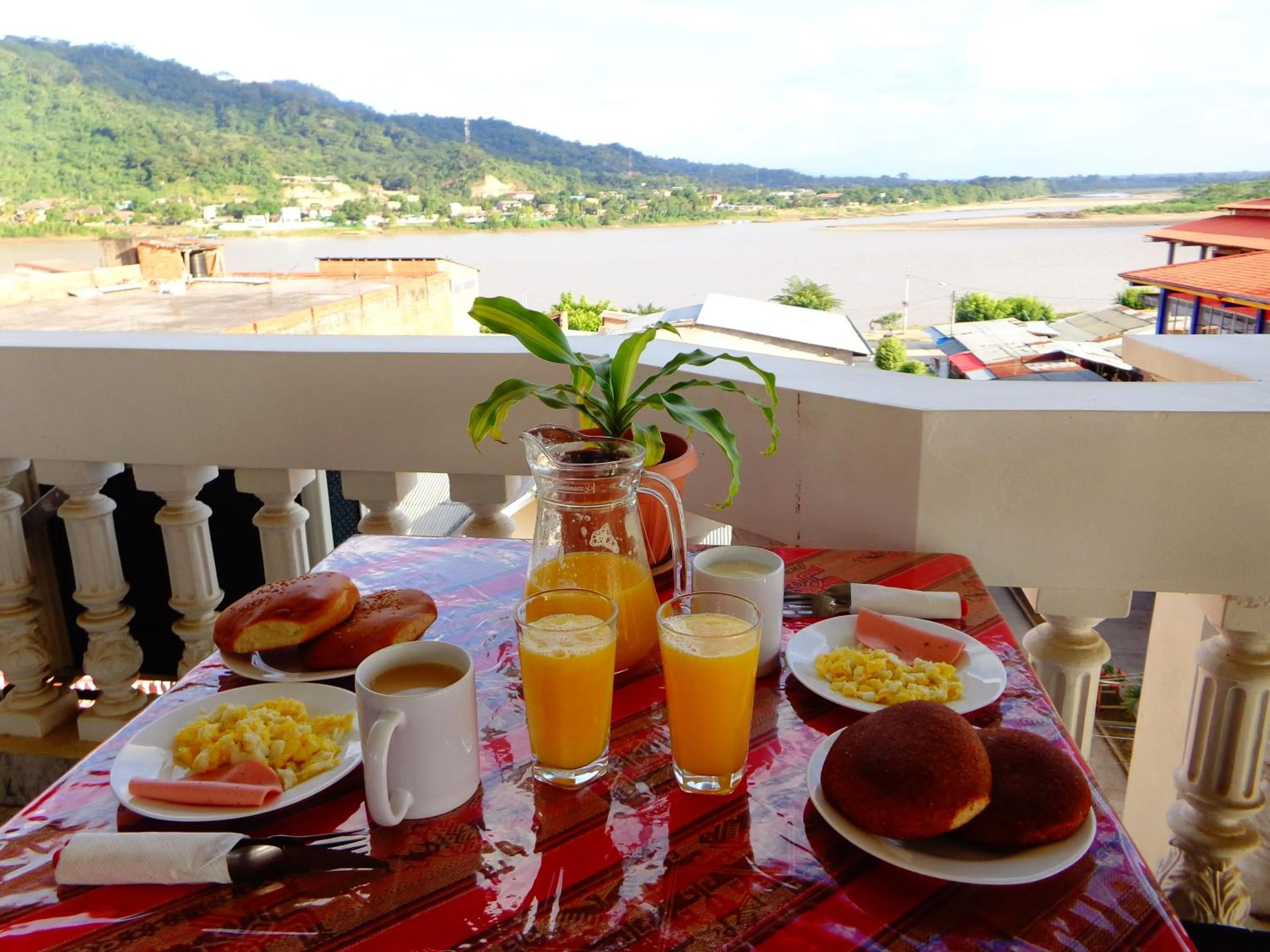 Breakfast in Hotel Pampa & Selva