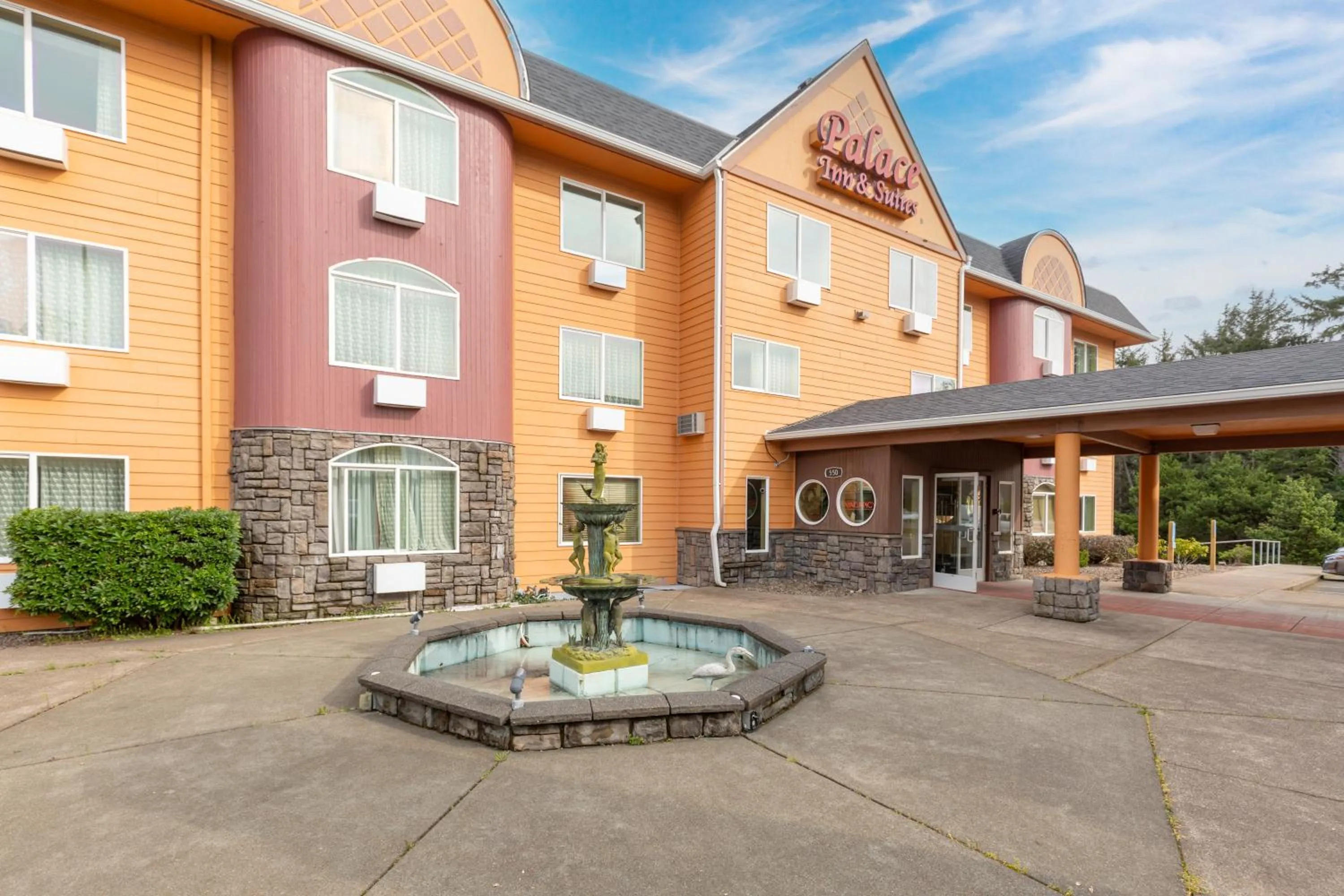 Palace Inn & Suites