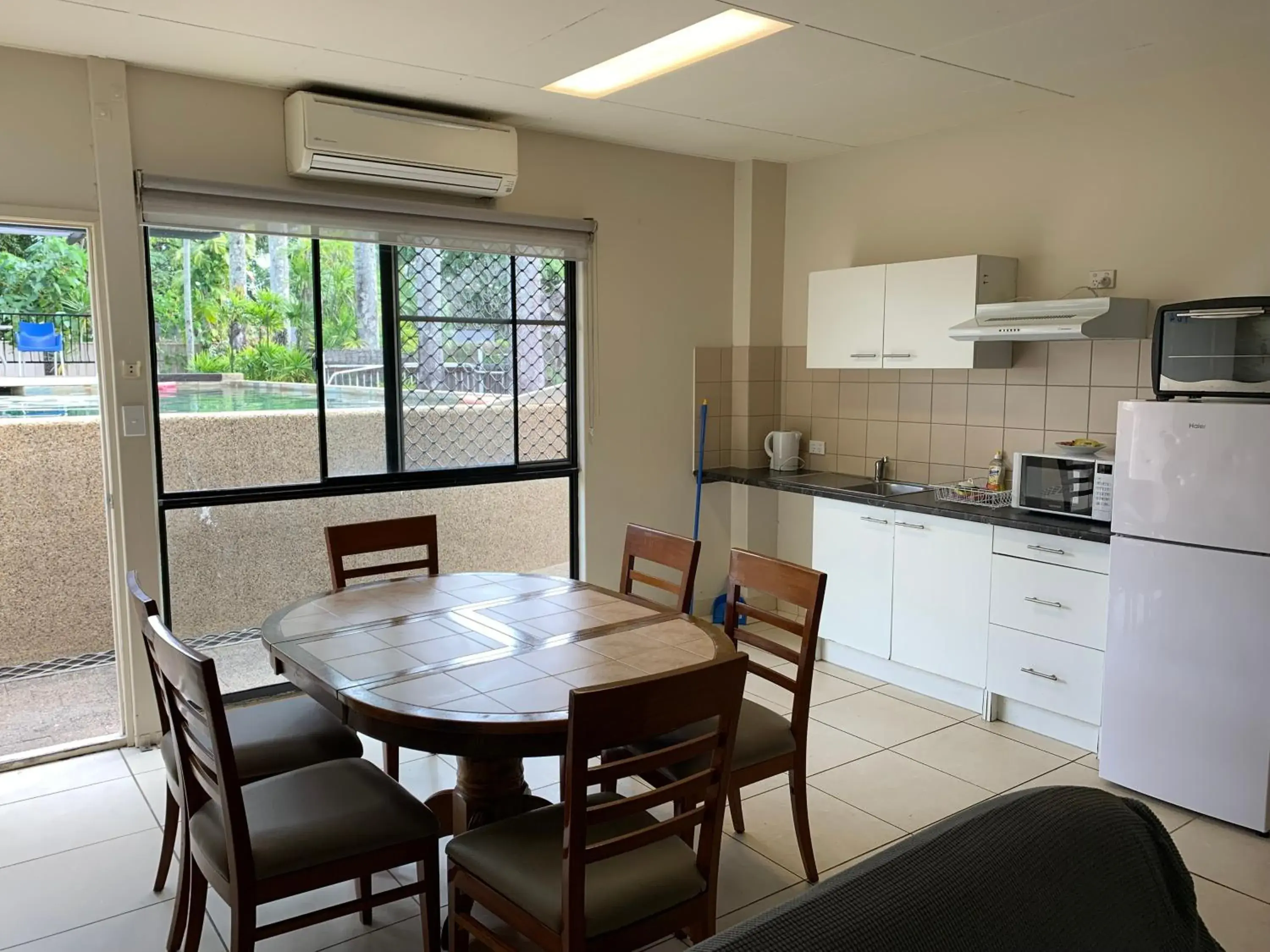 Two-Bedroom Apartment in Cairns City Sheridan Motel Two-Bedroom Apartment in Cairns City Sheridan Motel