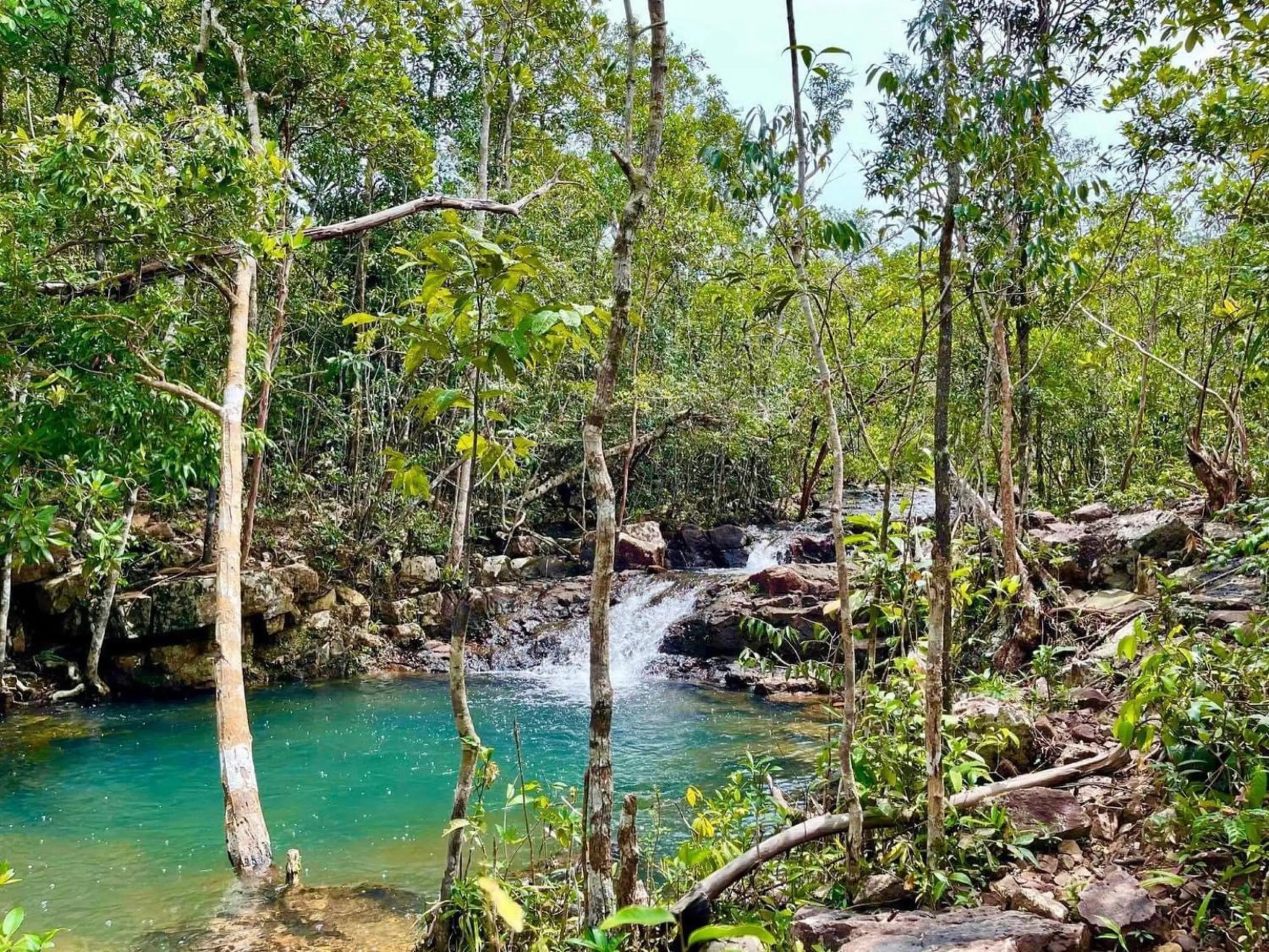 Hiking in The Cliff Hostel, M'Pay Bay