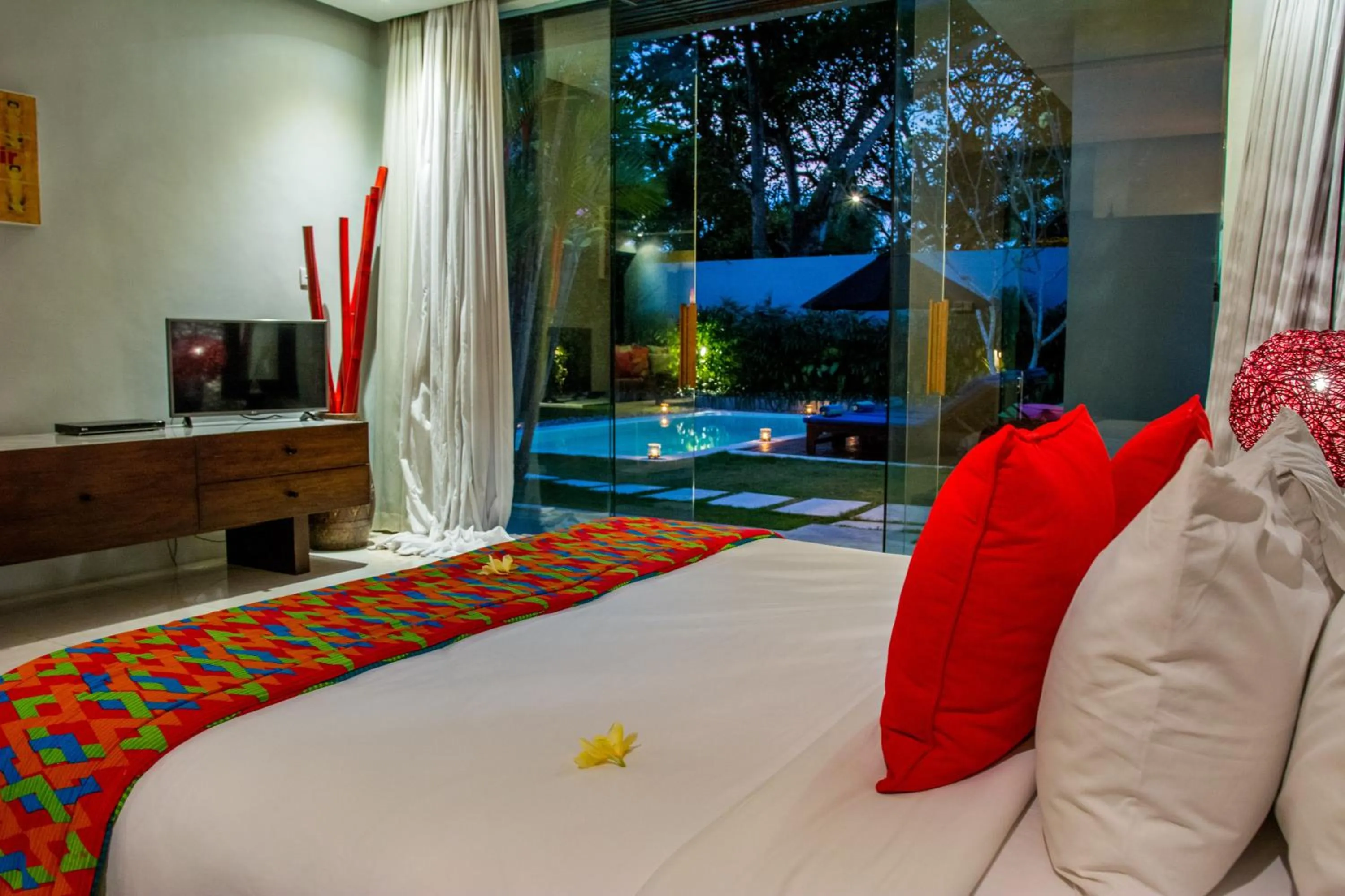 Bed in Kembali Villas