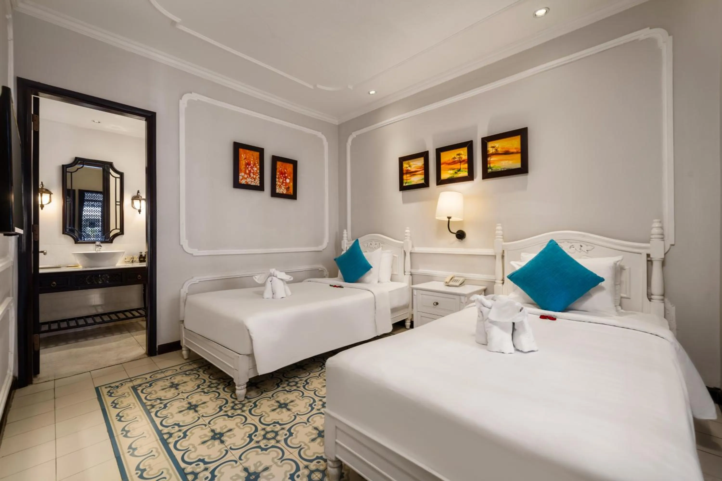 Bed in Hoi An Rosemary Boutique Hotel & Spa - A Peaceful Retreat