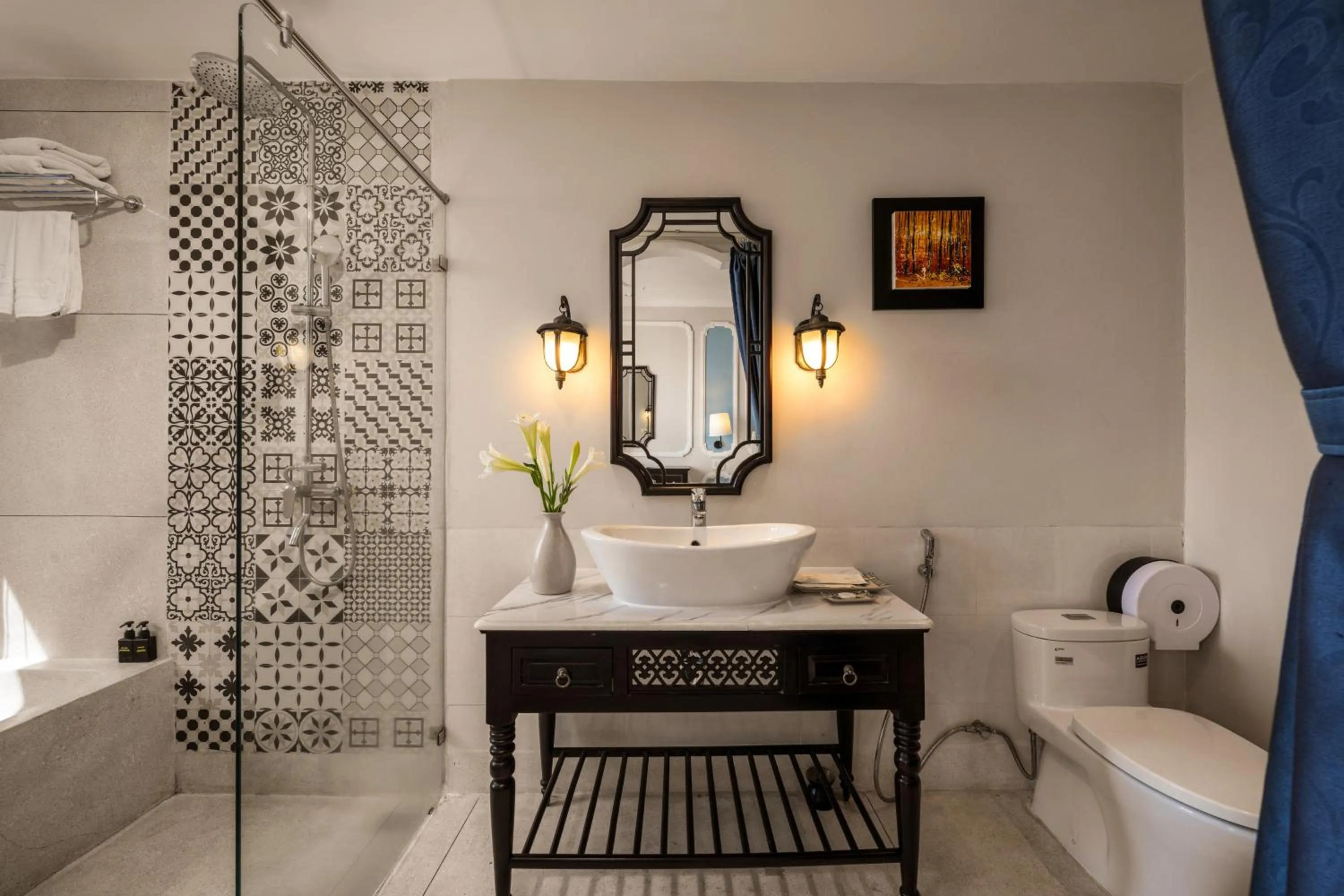 Shower in Hoi An Rosemary Boutique Hotel & Spa - A Peaceful Retreat