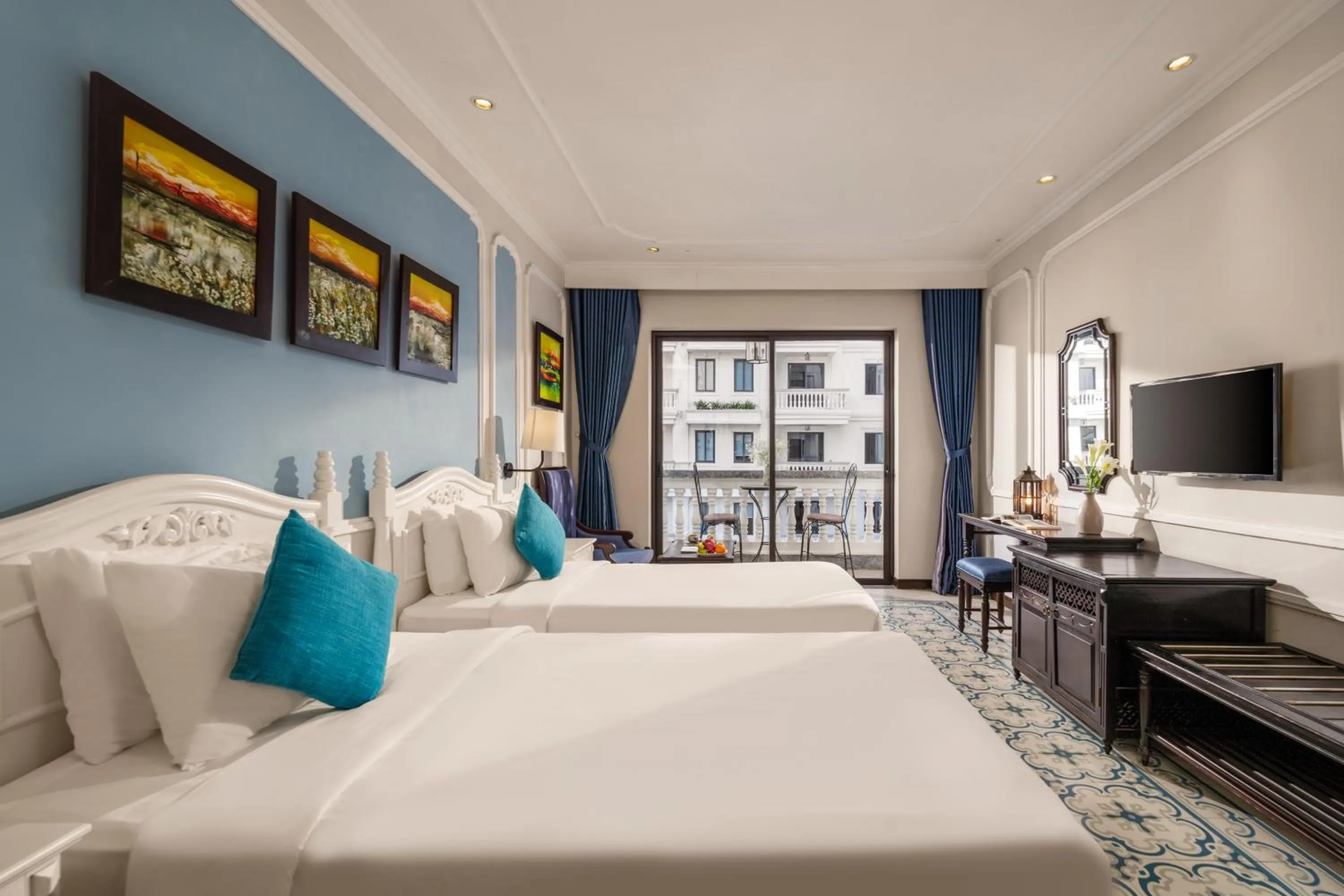 Communal lounge/ TV room, Bed in Hoi An Rosemary Boutique Hotel & Spa - A Peaceful Retreat