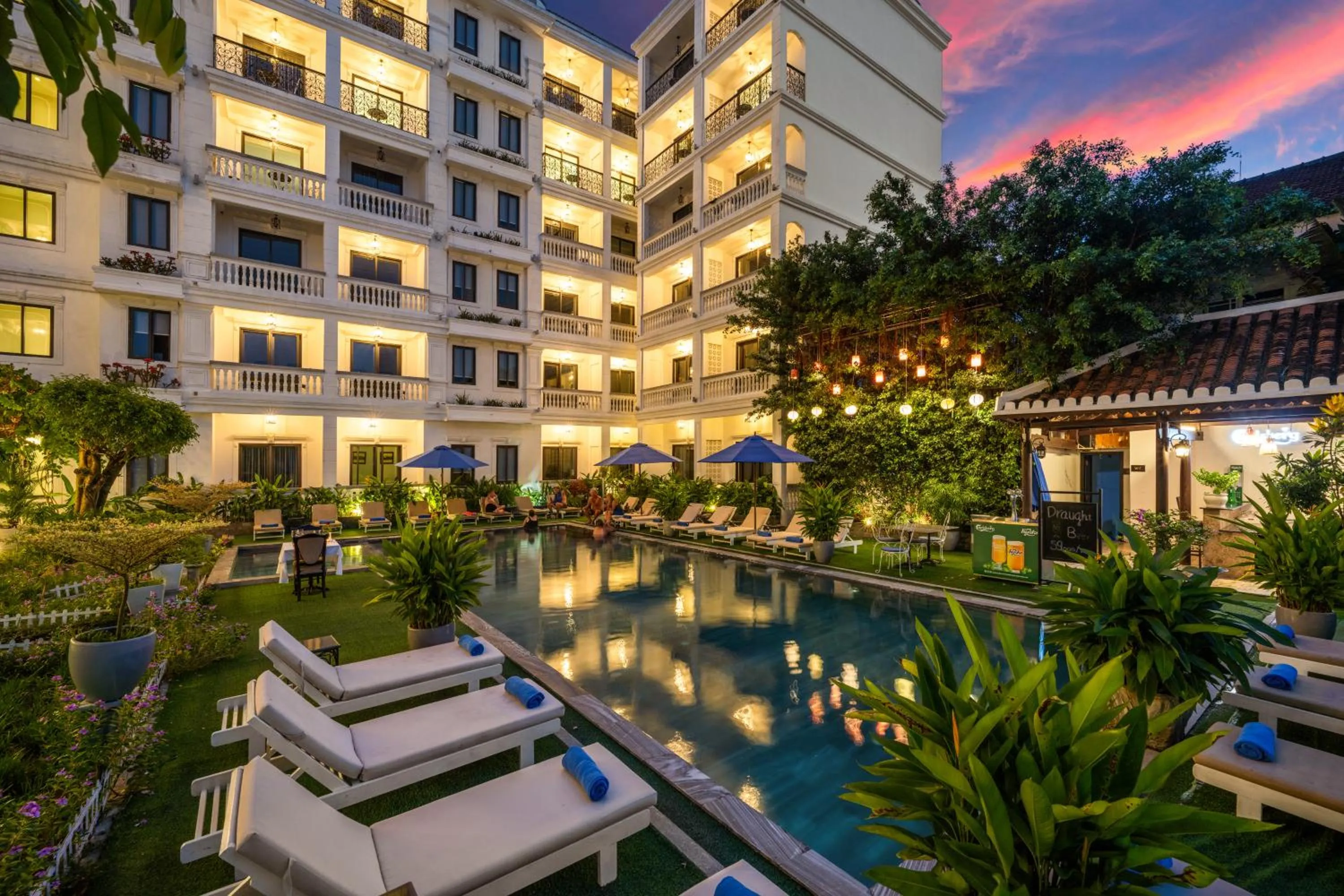 Property building in Hoi An Rosemary Boutique Hotel & Spa - A Peaceful Retreat