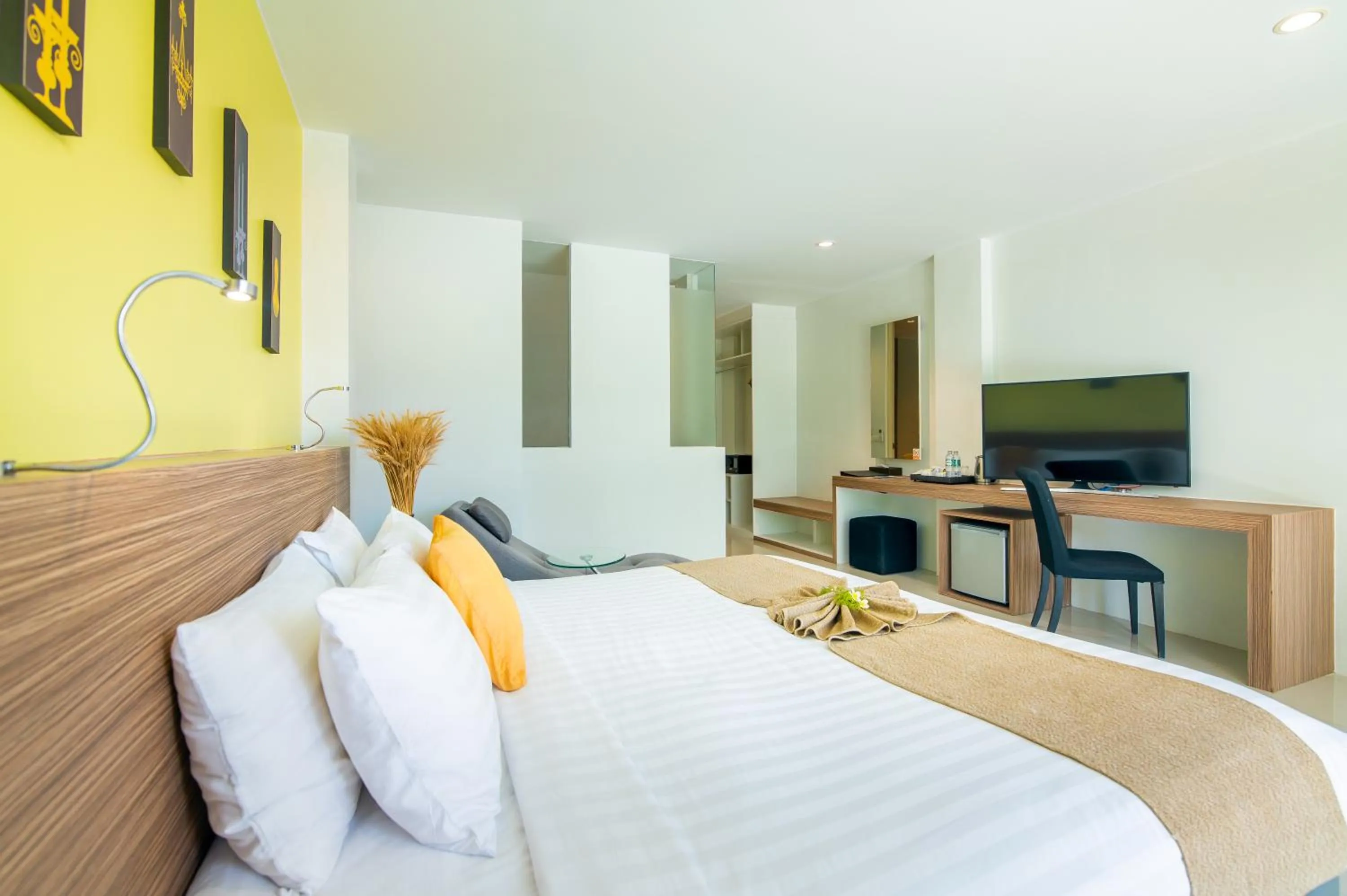 Bed in The Lantern Resorts Patong