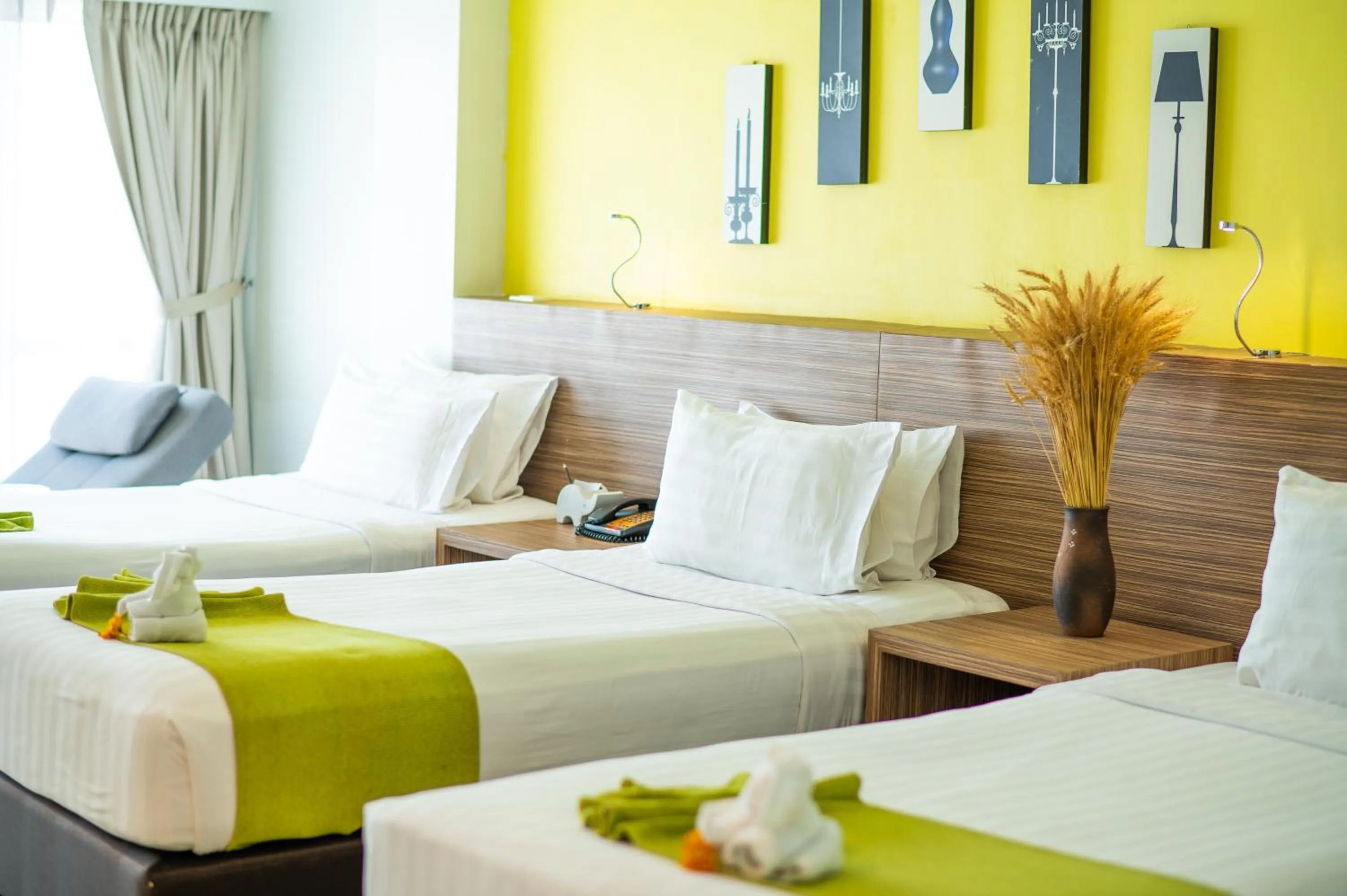 Bed in The Lantern Resorts Patong