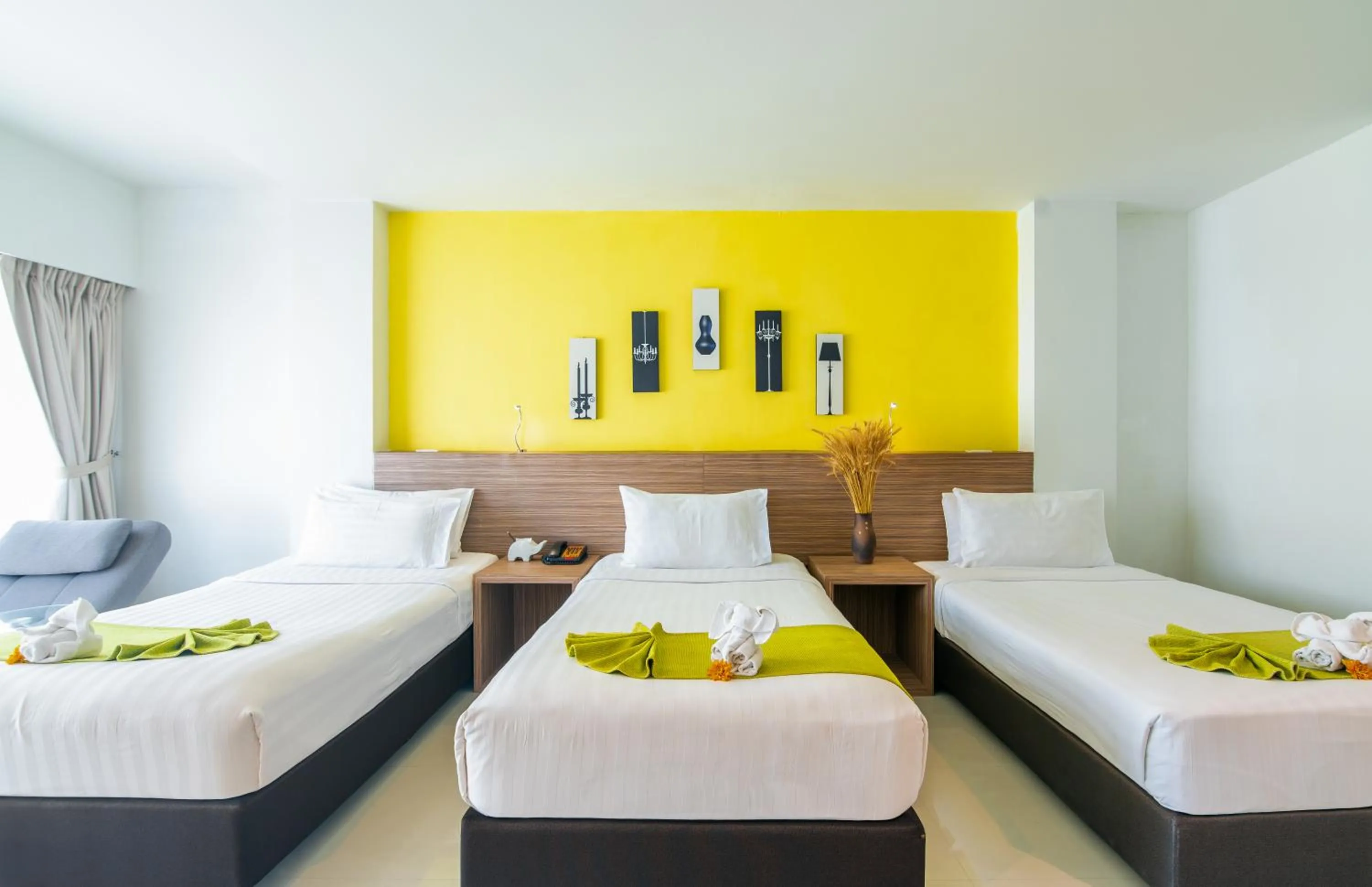 Bed in The Lantern Resorts Patong