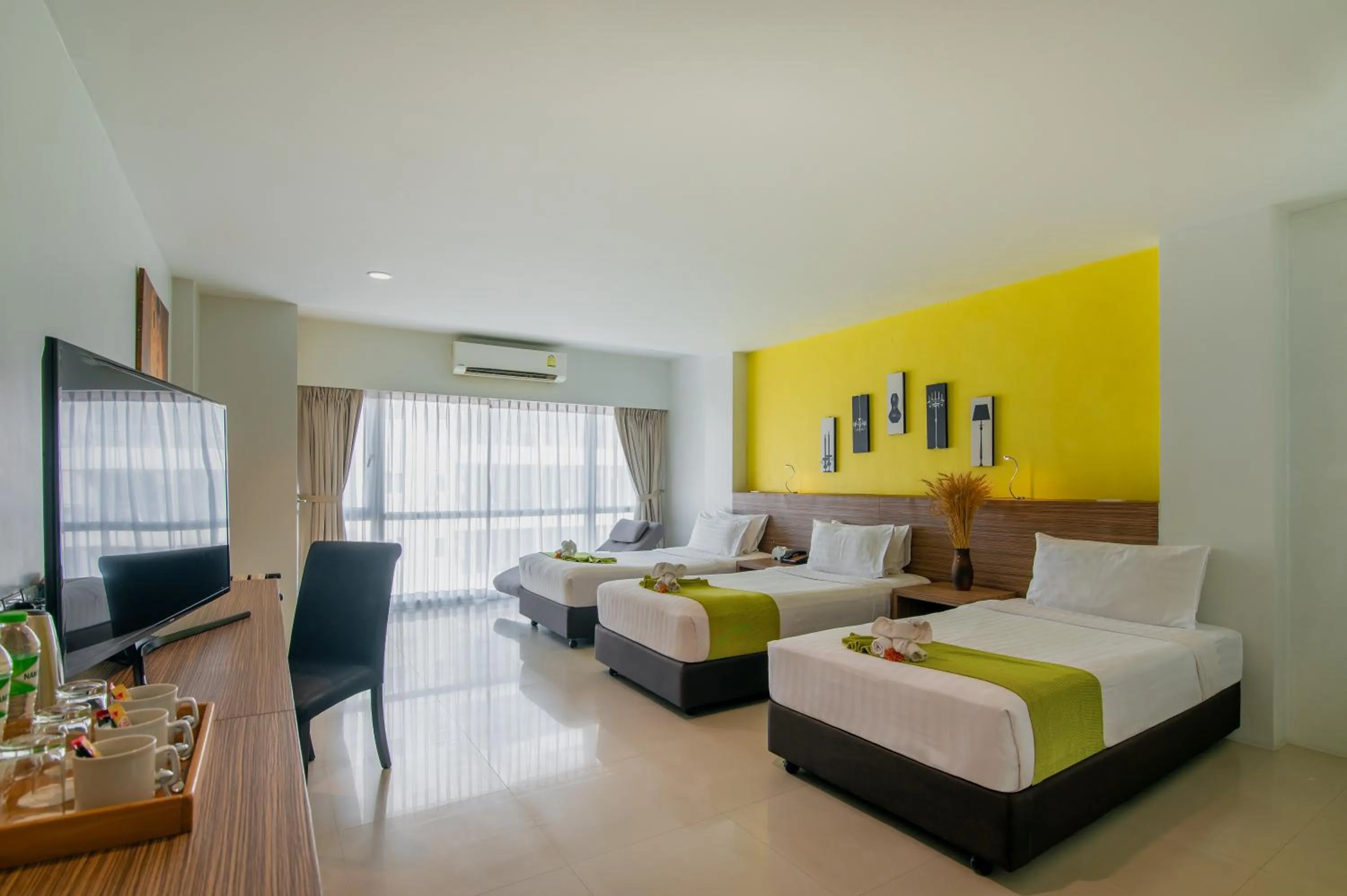 Bed in The Lantern Resorts Patong